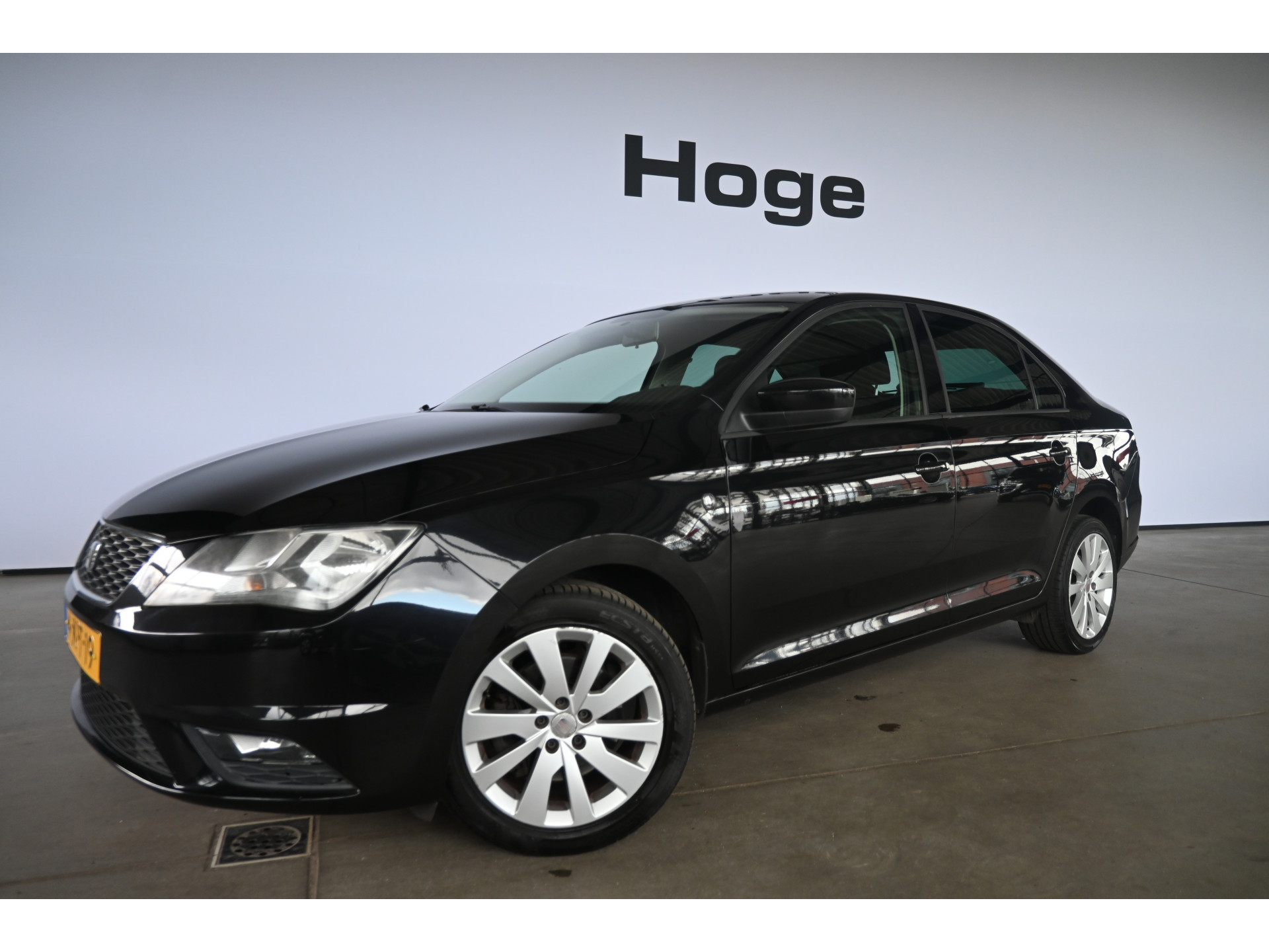 SEAT Toledo 1.2 TSI Businessline High Clima Navigatie Cruise Control Goed Onderhouden! Inruil Mogelijk!
