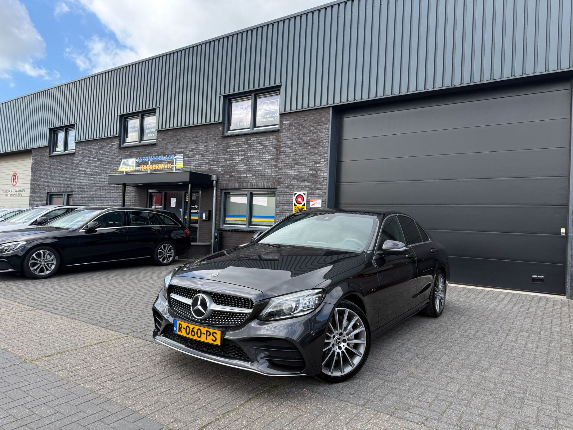Mercedes-Benz C-klasse 300 e Advantage Pack | 3/6/12MND GARANTIE | AUTOMAAT | CRUISE | LED | LEDER | 360 CAMERA | SFEER | CARPLAY | NAVI |