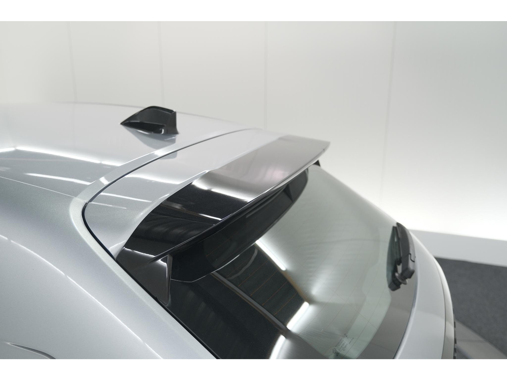 Peugeot 208 PureTech 100 Active | Parkeersensoren | Navigatie | Apple Carplay