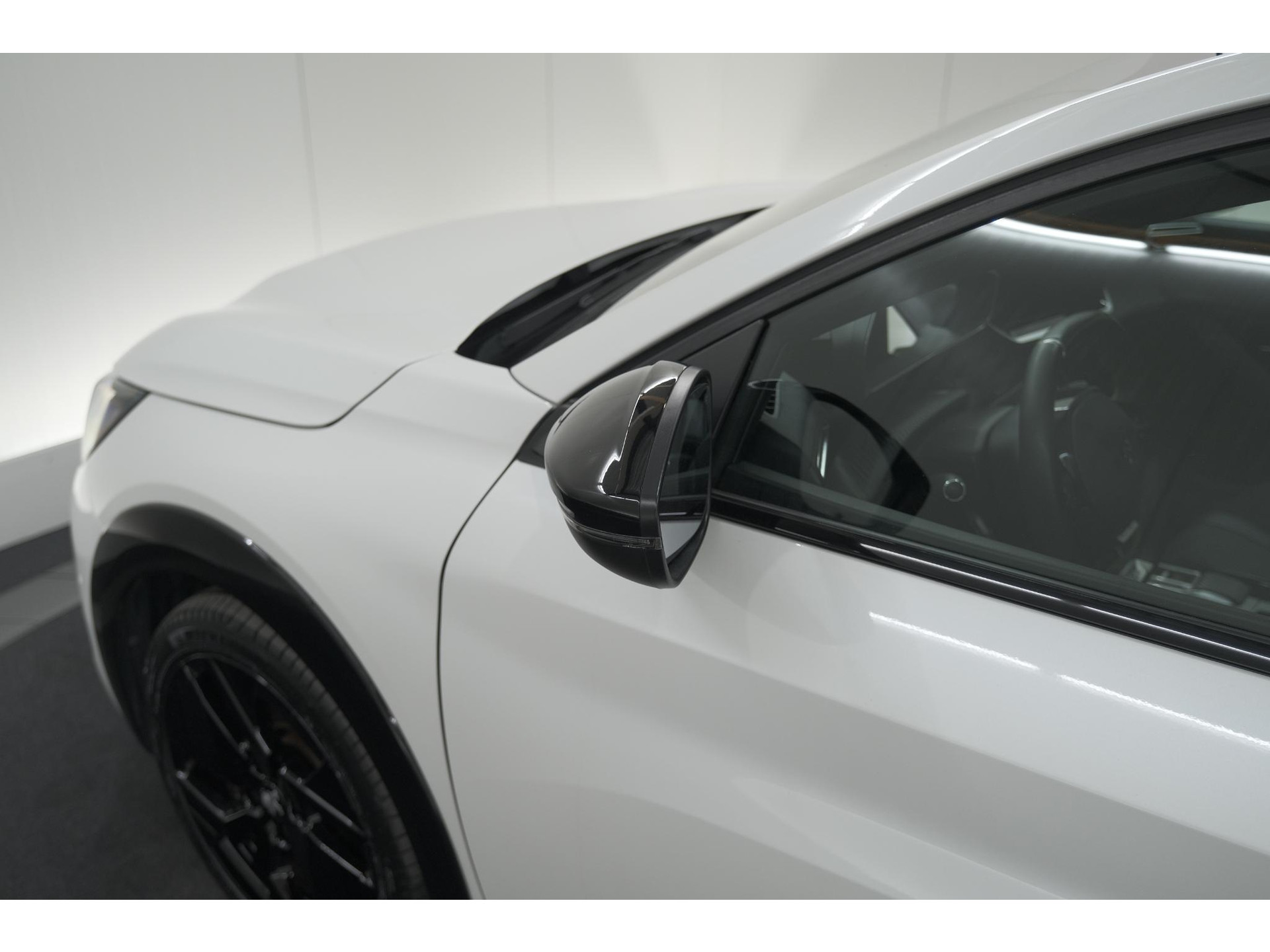 Peugeot e-208 EV GT 50 kWh | 93,7% SOH | Black Pack | Dodehoekdetectie | Camera | Apple Carplay