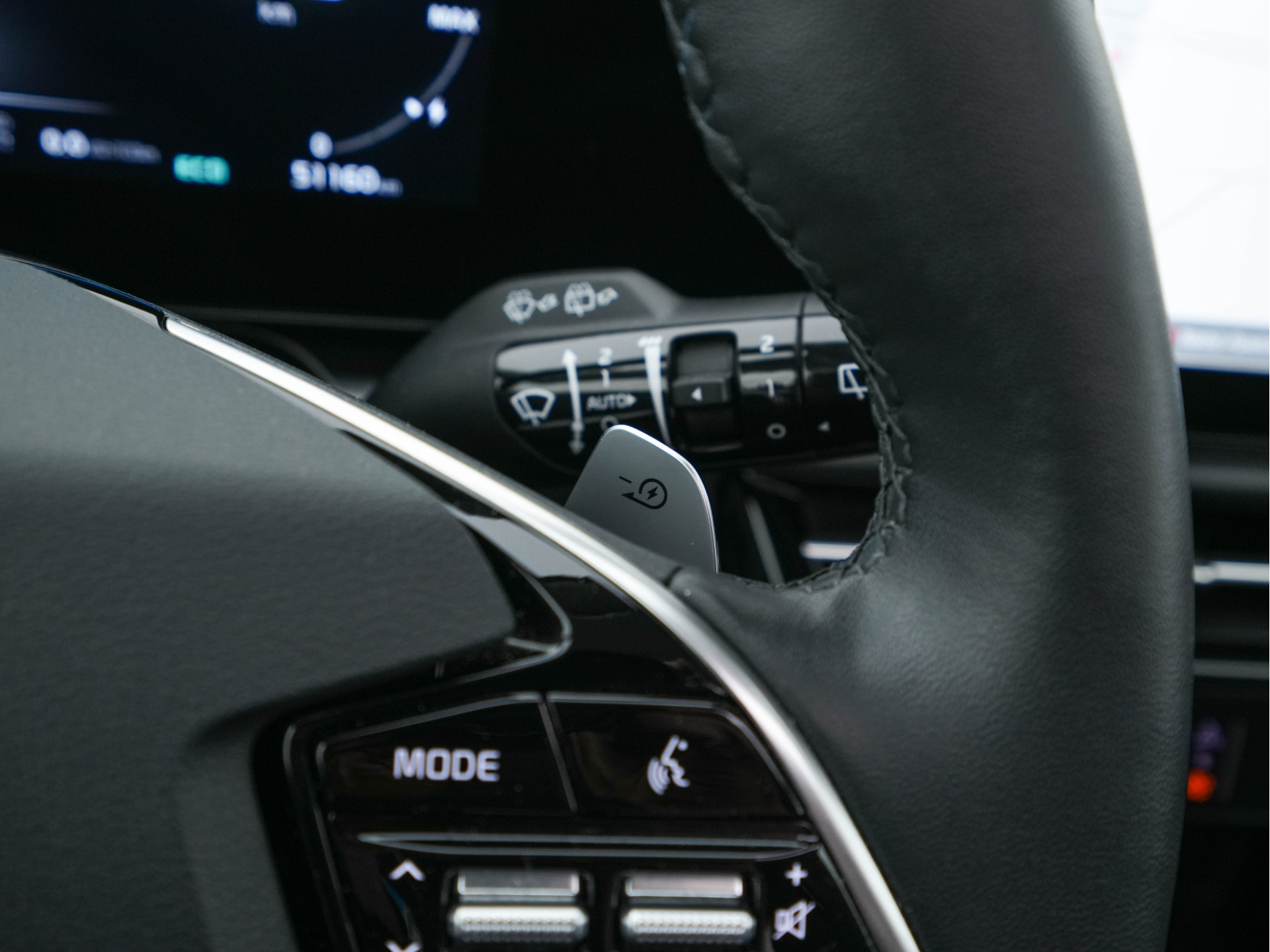 Kia Niro EV DynamicPlusLine 64.8 kWh [ 3-Fase ] (INCL-BTW) Aut. *PANO | HEAD-UP | LEATHER | DIGI-COCKPIT | NAVI-FULLMAP | DAB | ADAPT.CRUISE | CAMERA | COMFORT-SEATS | KEYLESS | DIGI-COCKPIT | SHIFT-PADDLES | HEATED-SEATS | CARPLAY | LANE-