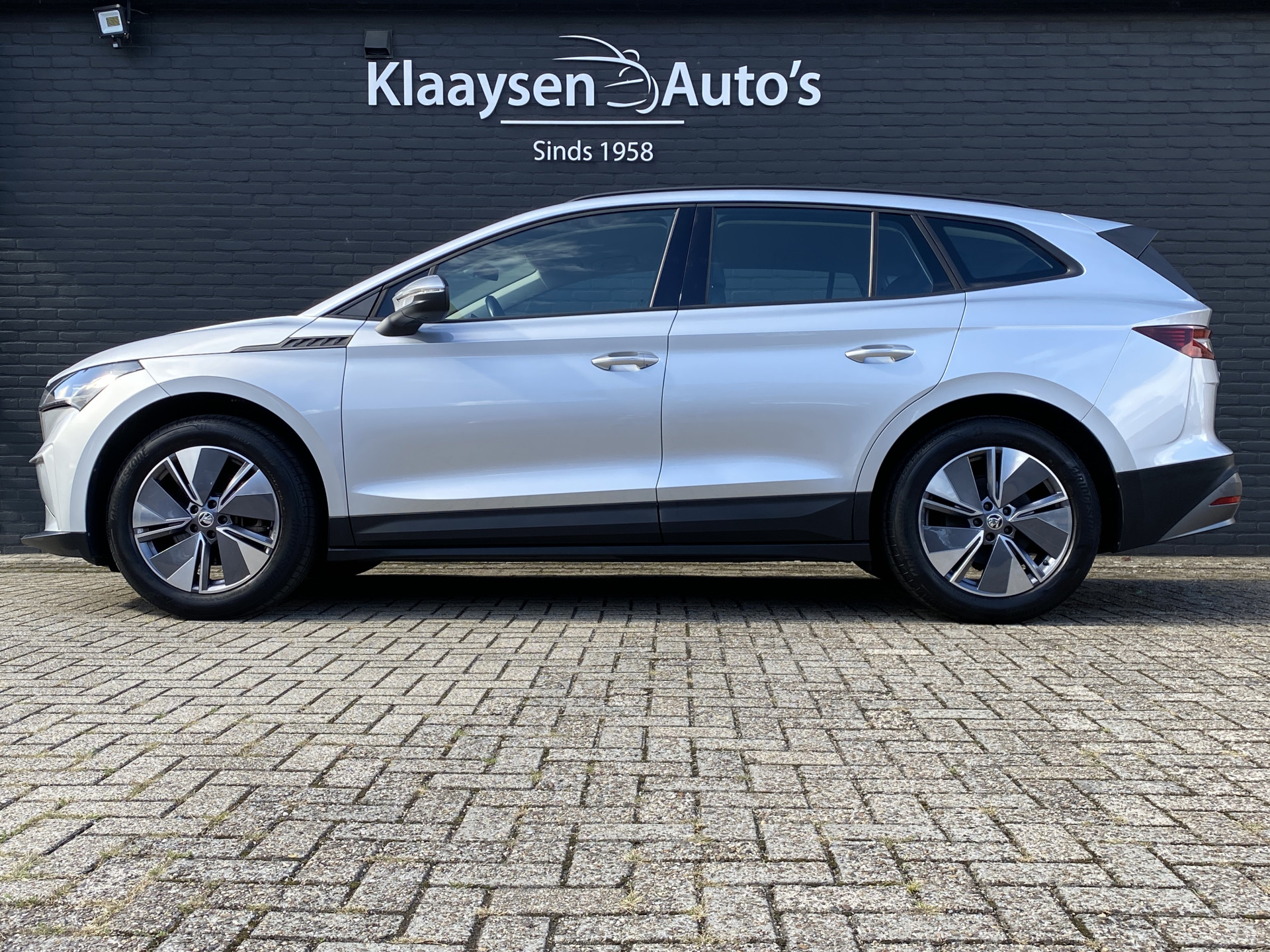 ŠKODA Enyaq iV 60 | 1e eigenaar | dealer onderhouden | navigatie | camera | sfeerverlichting | apple carplay | SOH 92%