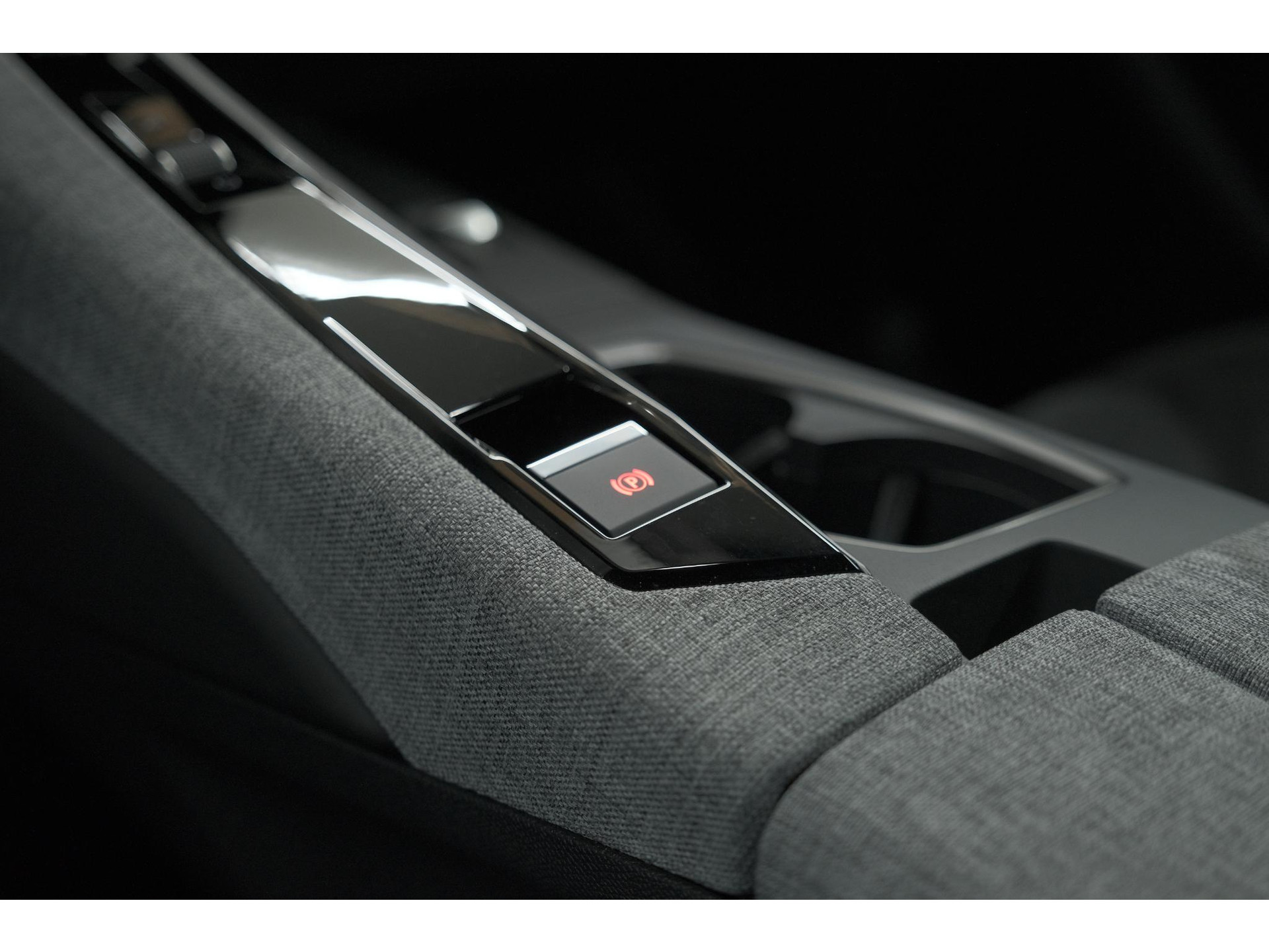 Peugeot 3008 1.2 Hybrid 145 GT | 360 Vision Pack | Adaptieve Cruise Control | Stoelen Pakket Inclusief Verwarmde Achterbank
