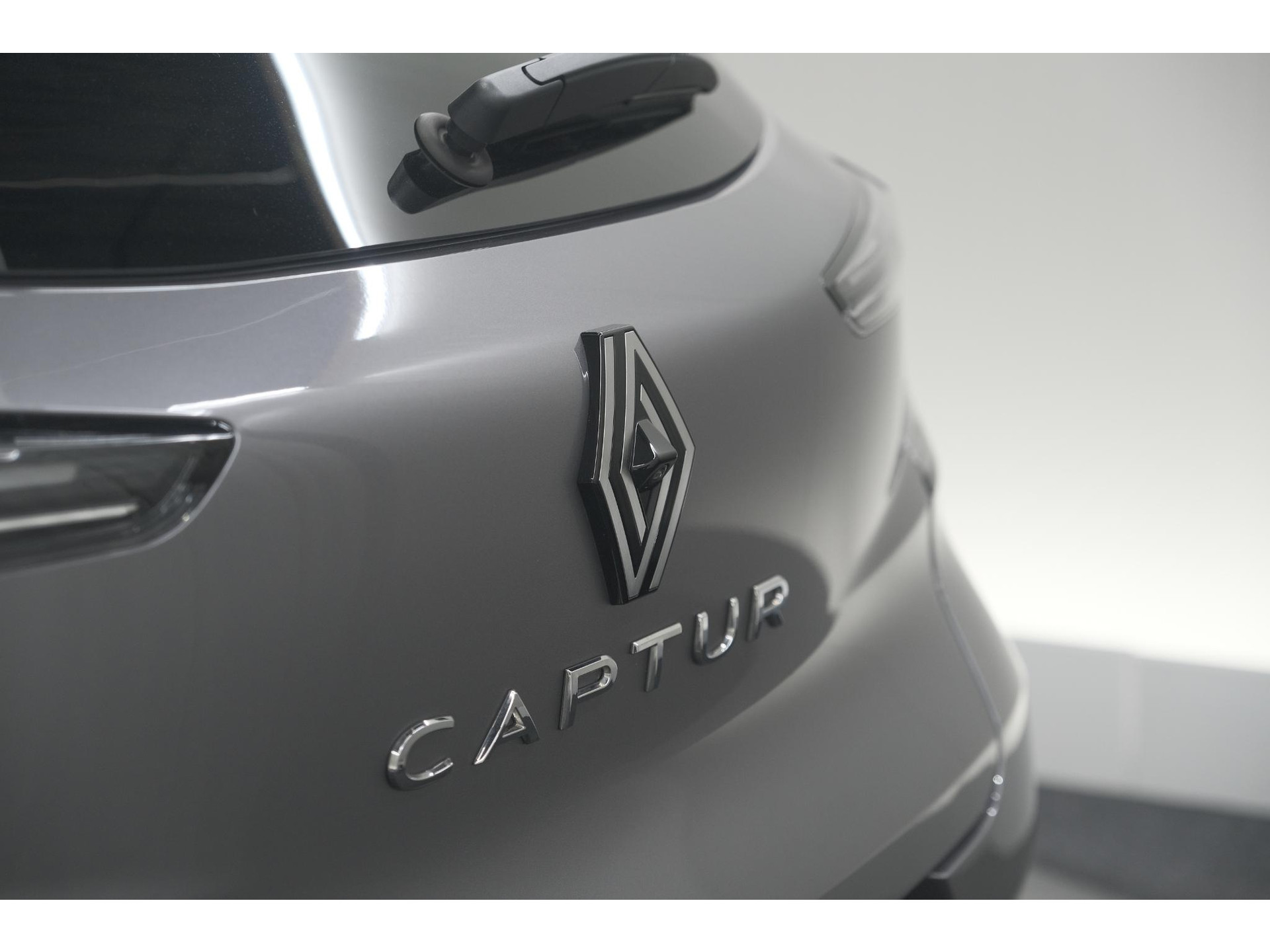 Renault Captur Mild Hybrid 160 EDC Techno | Camera | Navigatie | Apple Carplay | Pack Full Screen