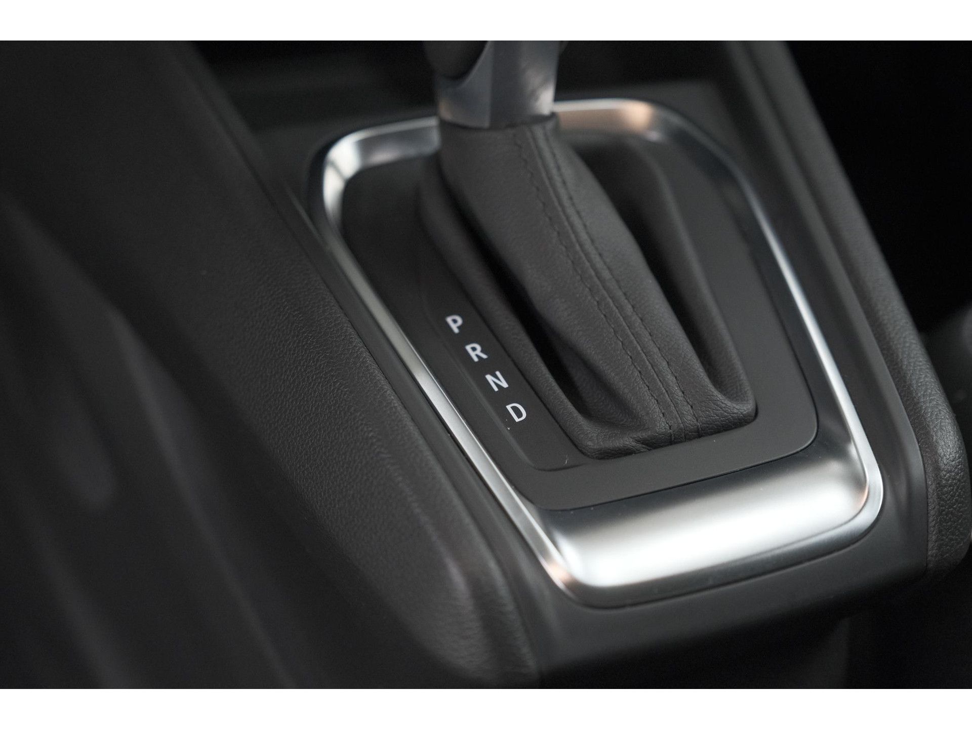 Renault Captur Mild Hybrid 160 techno | Trekhaak | Dodehoekdetectie | Camera | Navigatie