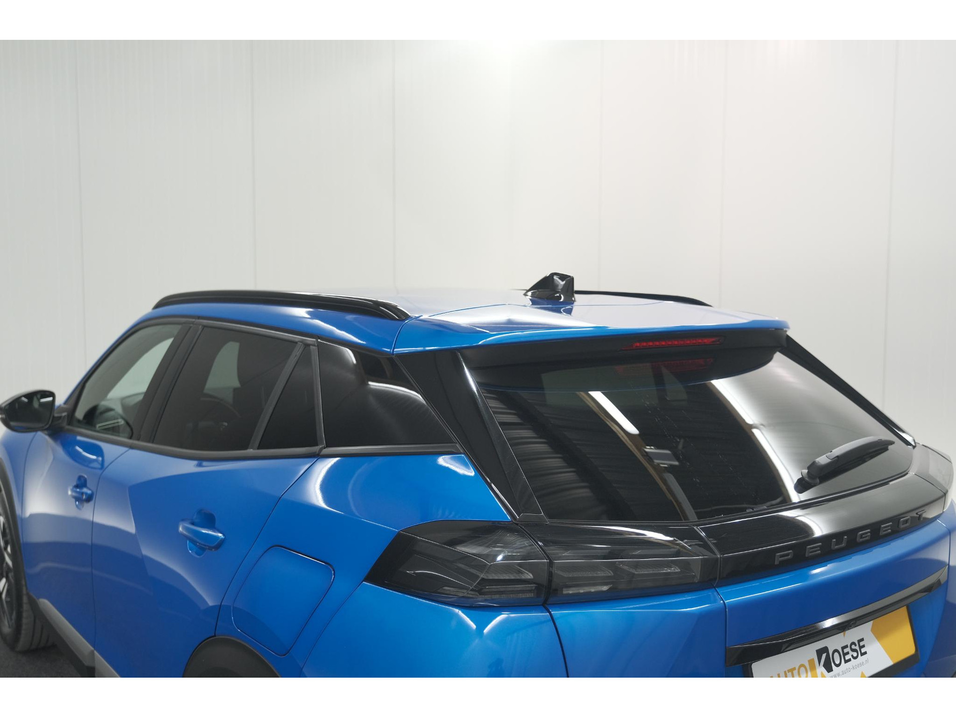 Peugeot 2008 PureTech 130 EAT8 Blue Lease Allure | Camera | Navigatie | Parkeersensoren | Apple Carplay