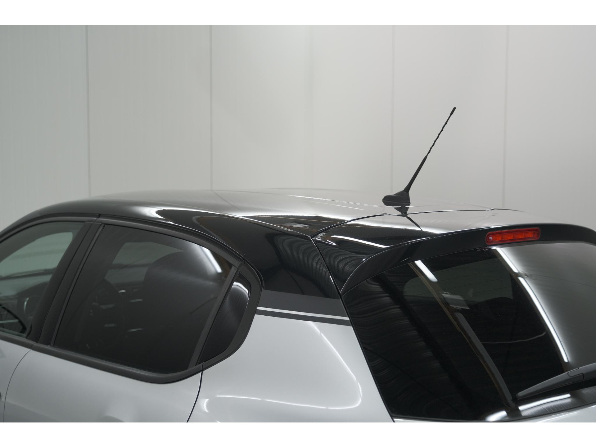 Citroen C3 PureTech 82 S&S Shine | Camera | Navigatie | Climate control | 17 Inch Lichtmetalen Velgen