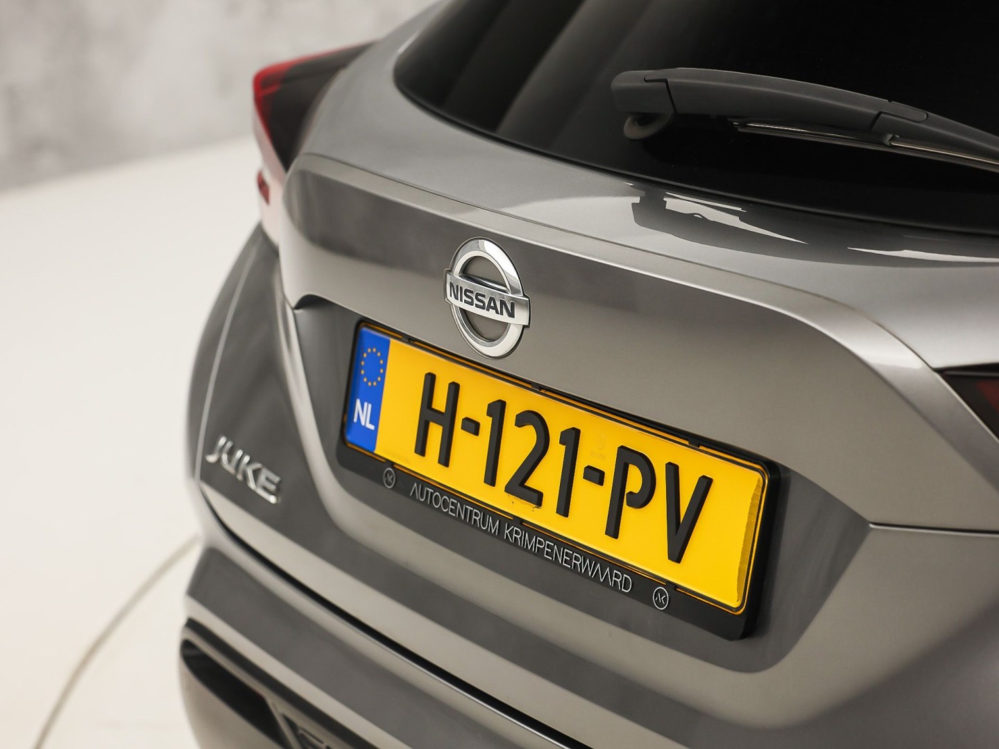Nissan Juke 1.0 DIG-T N-Connecta (APPLE CARPLAY, GROOT NAVI, CLIMATE, CAMERA, SPORTSTOELEN, GETINT GLAS, KEYLESS START, CRUISE, NIEUWSTAAT)