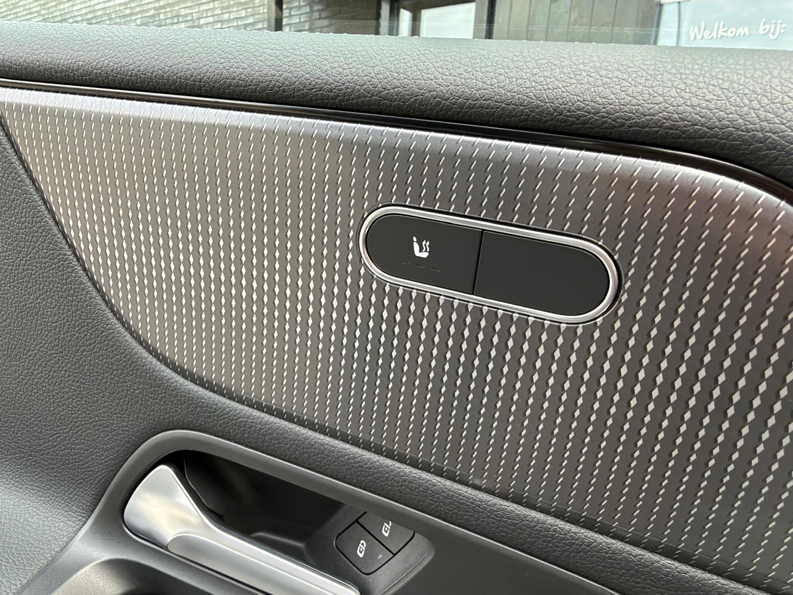 Mercedes-Benz B-klasse 180 Business Solution AMG | 1E EIGENAAR | 3/6/12MND GARANTIE | LEDER | LED | AUTOMAAT | DAB | CARPLAY | CRUISE | CLIMA | STOELVERWM. |
