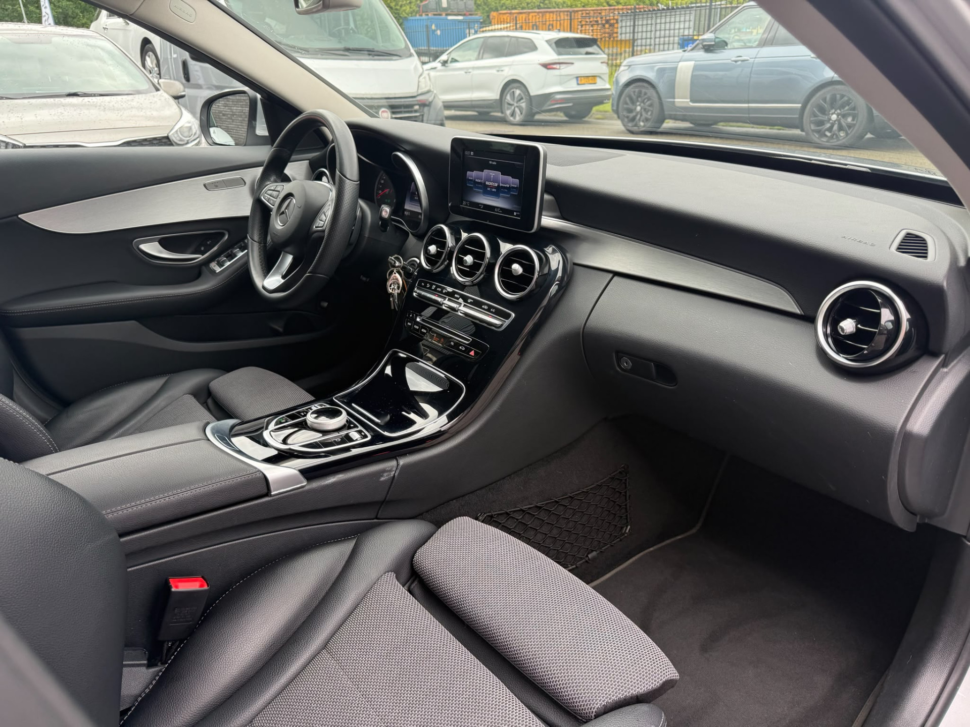 Mercedes-Benz C-klasse 180 Business Solution | 2E EIGENAAR |3/6/12MND GARANTIE | AUTOMAAT | CRUISE | LED | CAMERA | STOELVERW. | NAVI |