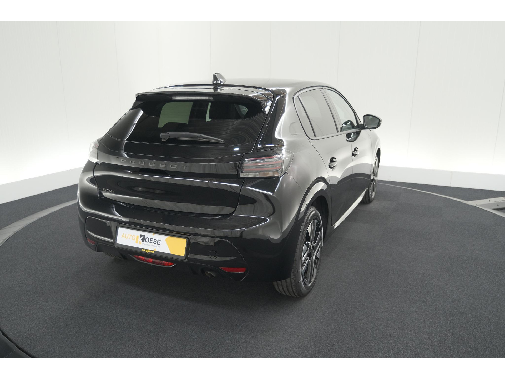 Peugeot 208 PureTech 100 Allure | Apple Carplay | Parkeersensoren | Climate Control