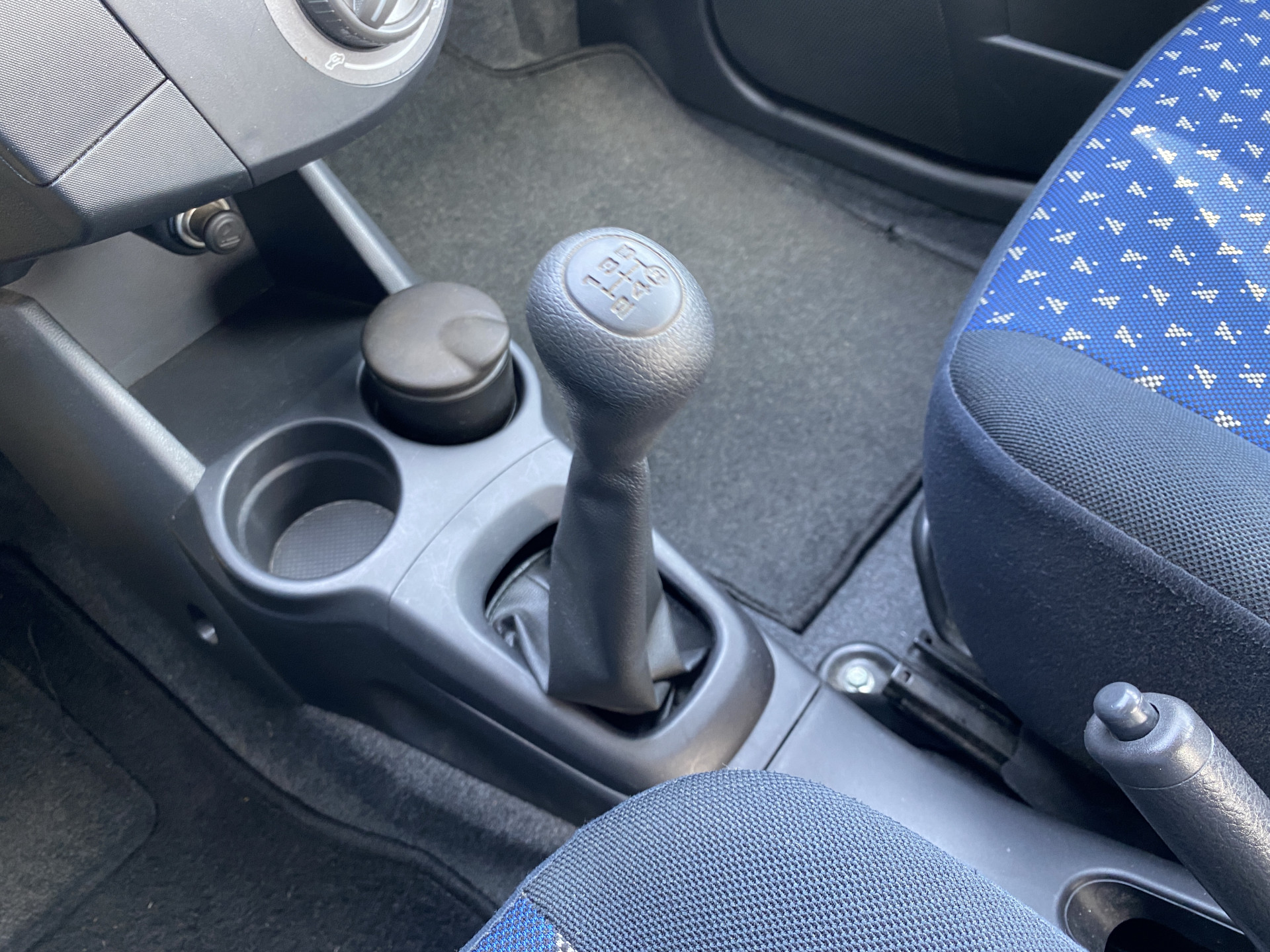 Daihatsu Cuore 1.0 Clever | dealer onderhouden | metallic lak | centrale deurvergrendeling | airbags | NL auto