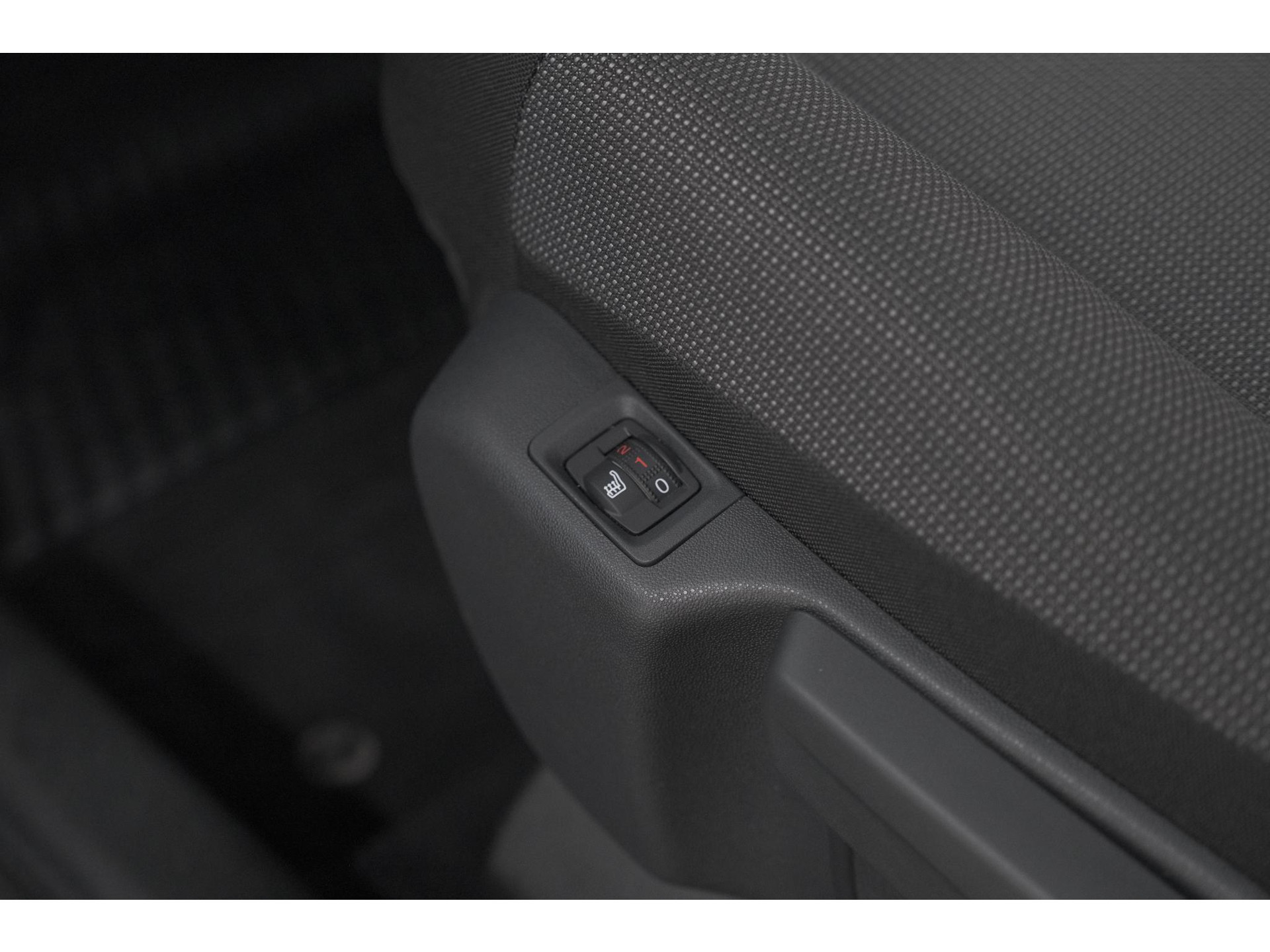 Citroen C3 Aircross PureTech 130 EAT6 Plus | Stoelverwarming | Apple Carplay | Parkeersensoren