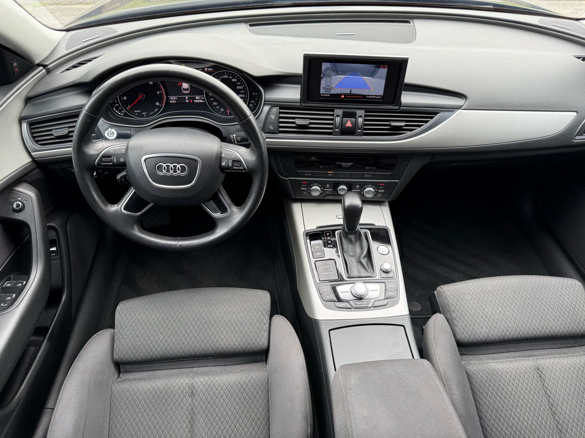 Audi A6 Avant 1.8 TFSI ultra Premium Edition | 1E EIGENAAR | 3/6/12MND GARANTIE | ACC | DODE HOEK | LED | STOEL/STUUR VERWM. | DAB | NAVI | TREKHAAK |
