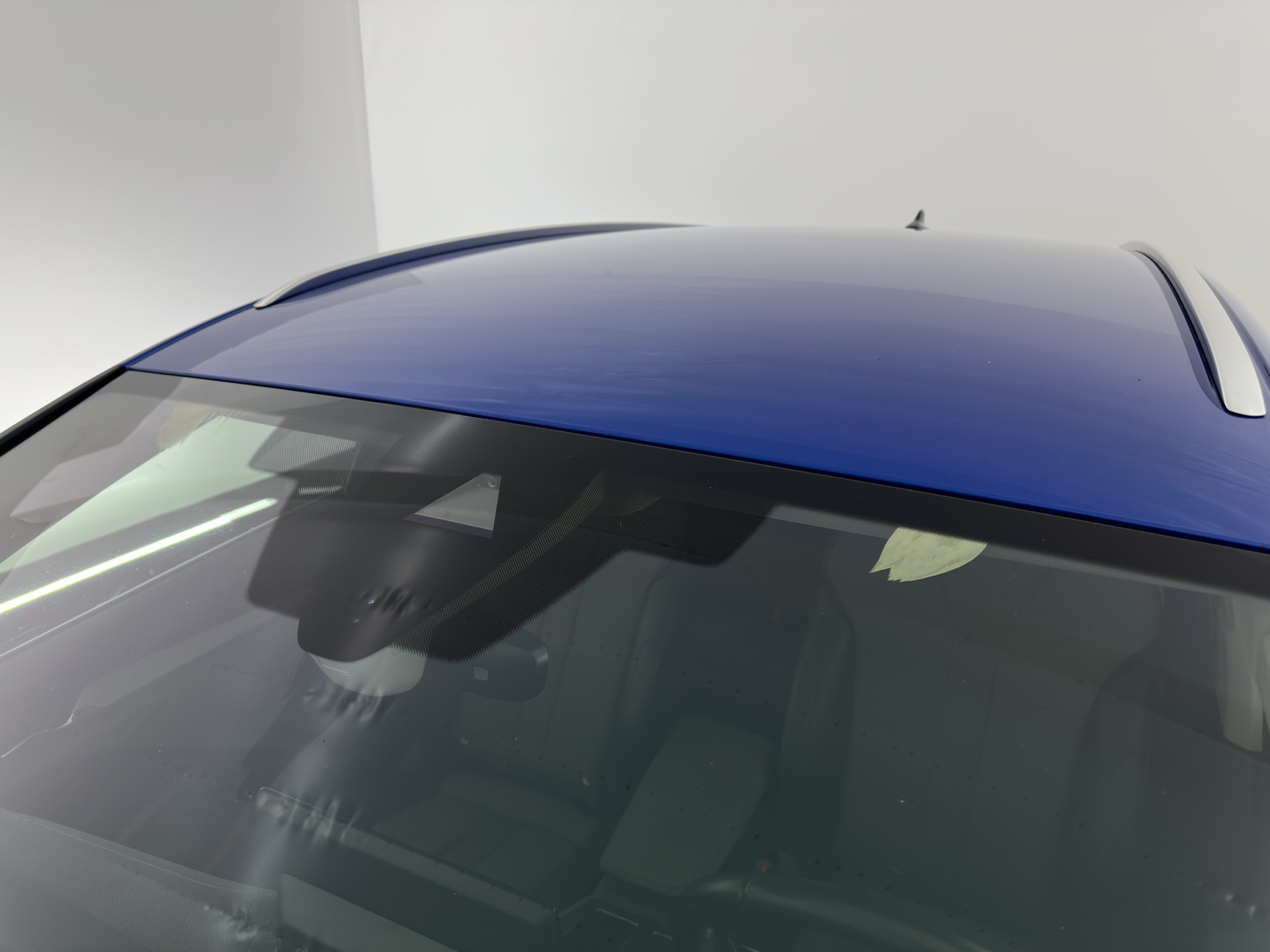 ŠKODA Enyaq iV 80 [ 3-Fase ] {SOH-88% } (INCL-BTW) *LEATHER-FABRIC | FULL-LED | DIGI-COCKPIT | CAMERA | KEYLESS | NAVI-FULLMAP | AMBIENT-LIGHT | ECC | HEATED-COMFORTSEATS | DAB+ | PDC | CRUISE | CARPLAY | TOWBAR | 19"ALU*