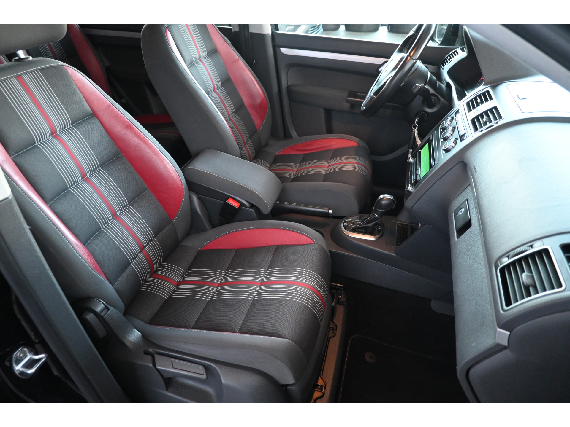 Volkswagen Touran 1.4 TSI Comfortline Clima Cruise control Stoelverwarming 100% Onderhouden! Inruil Mogelijk!