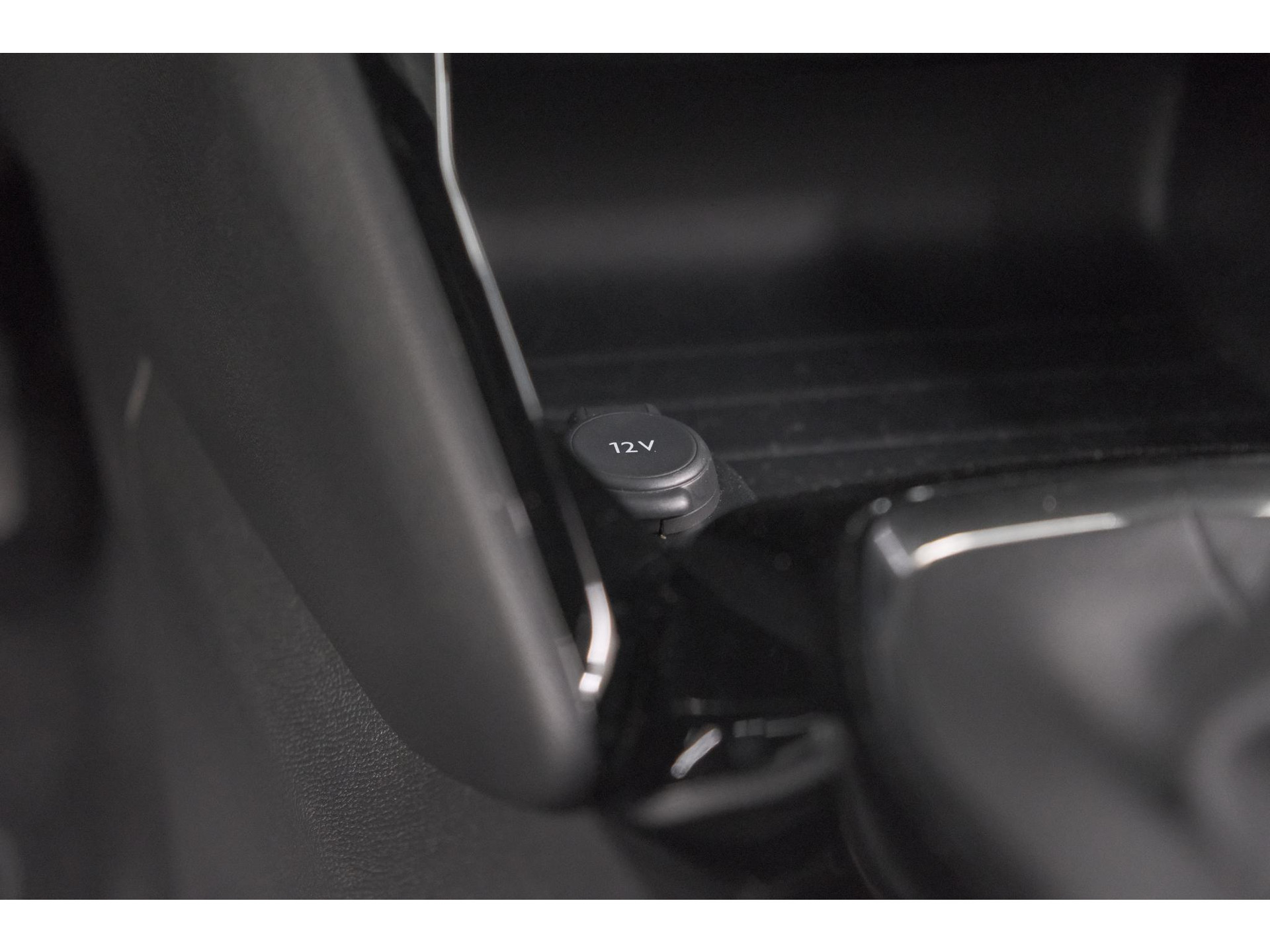 Peugeot 2008 PureTech Allure Pack | Navigatie | Parkeersensoren | Apple Carplay