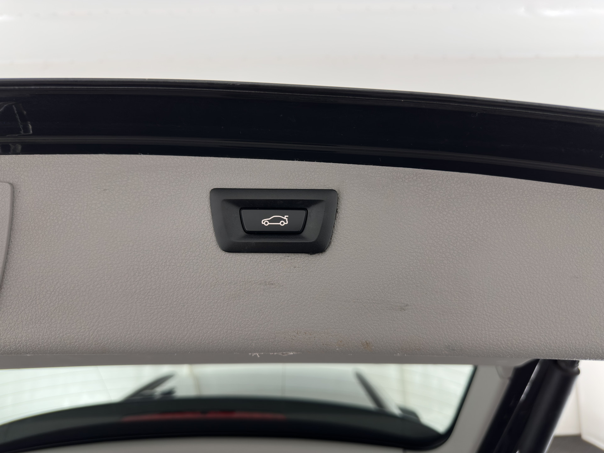 BMW 3-serie Touring 316d High Executive *FULL-LEATHER | NAVI-FULLMAP | HEATED-COMFORTSEATS | AIRCO | CRUISE | PDC | 17''ALU*