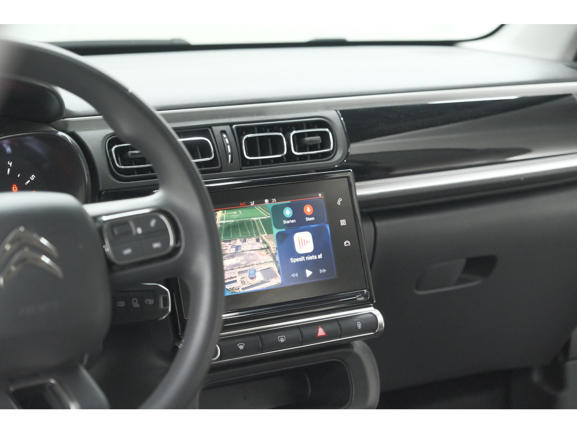 Citroen C3 PureTech 110 EAT6 C-Series | Apple Carplay | Parkeersensoren | Climate Control