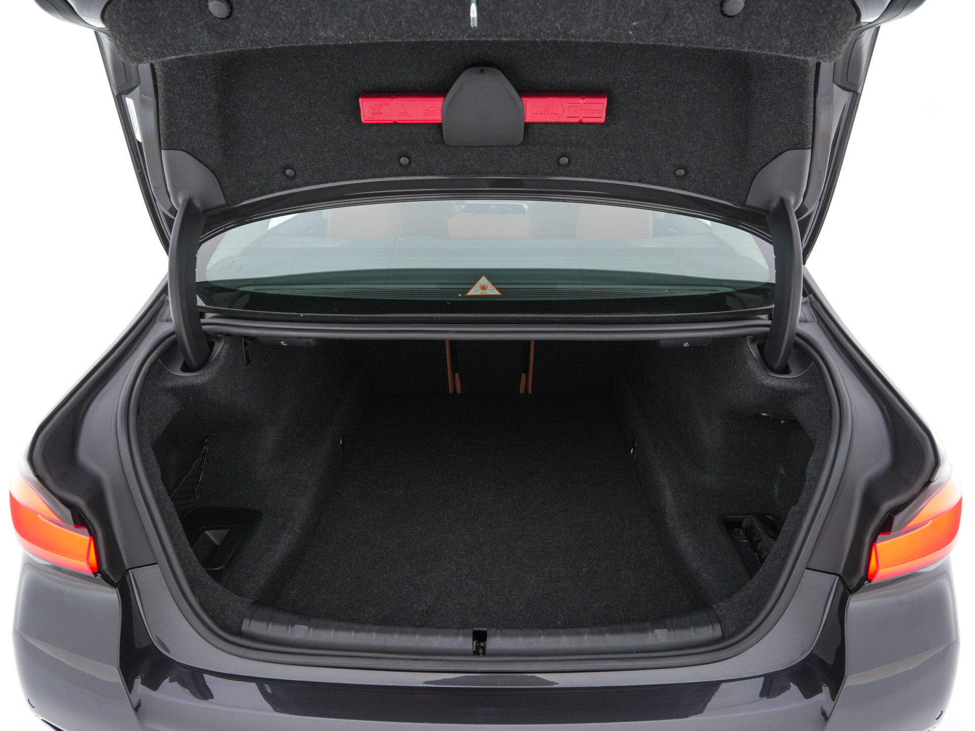 Alpina BMW ALPINA D5 S "Limousine nr.121" ALLRAD Aut. *PANO | LEATHER | HARMAN/KARDON | FULL-LED | ADAPTIVE-CRUISE | MEMORY-PACK | DIGI-COCKPIT | CAMERA | NAVI-FULLMAP | HEATED-COMFORTSEATS | AMBIENTLIGHT | SHIFTPADDLES |  TOWBAR | DAB | ..