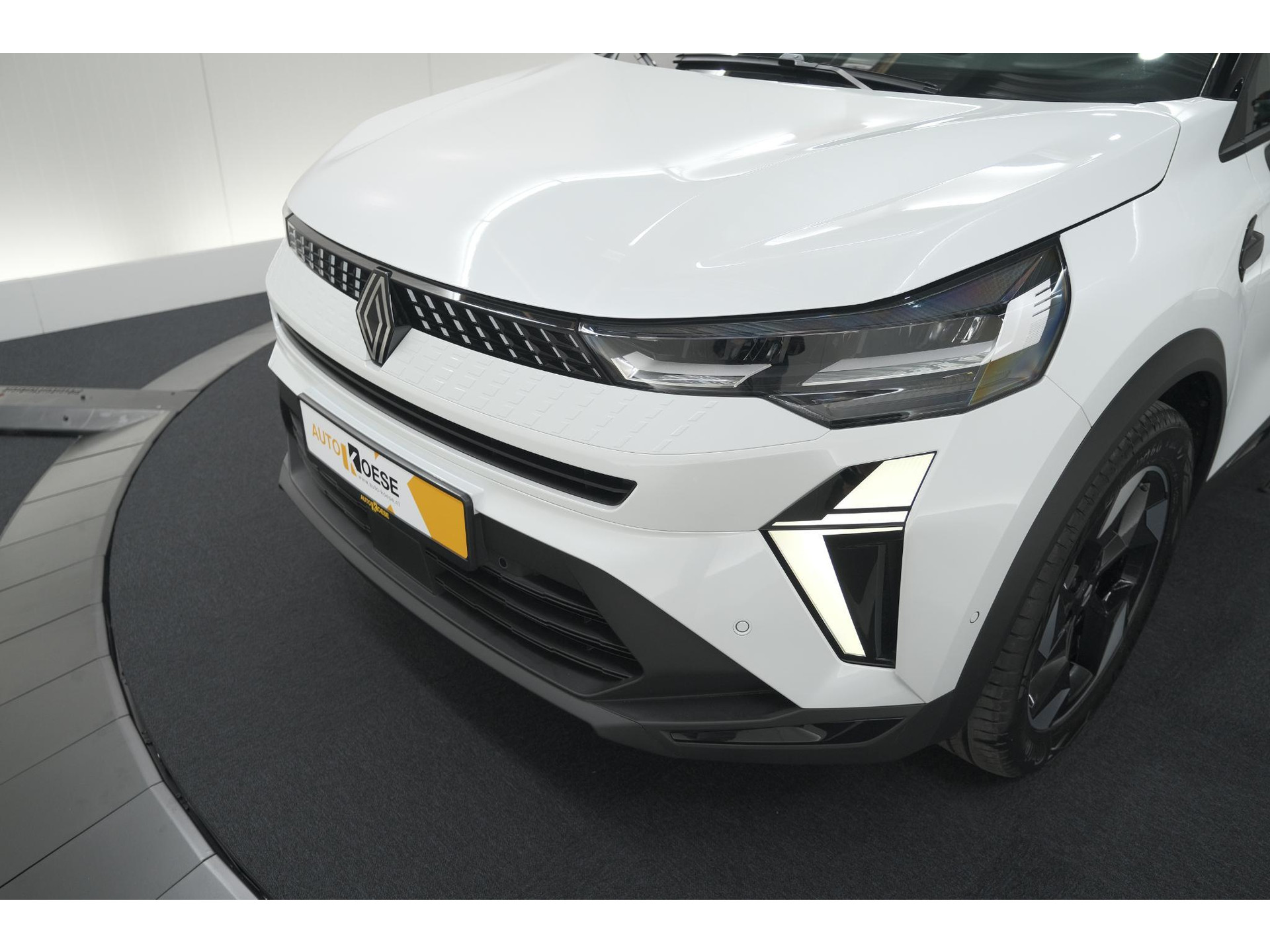 Renault Captur 1.8 E-Tech full hybrid 160 techno | Camera | Adaptieve Cruise Control | Navigatie