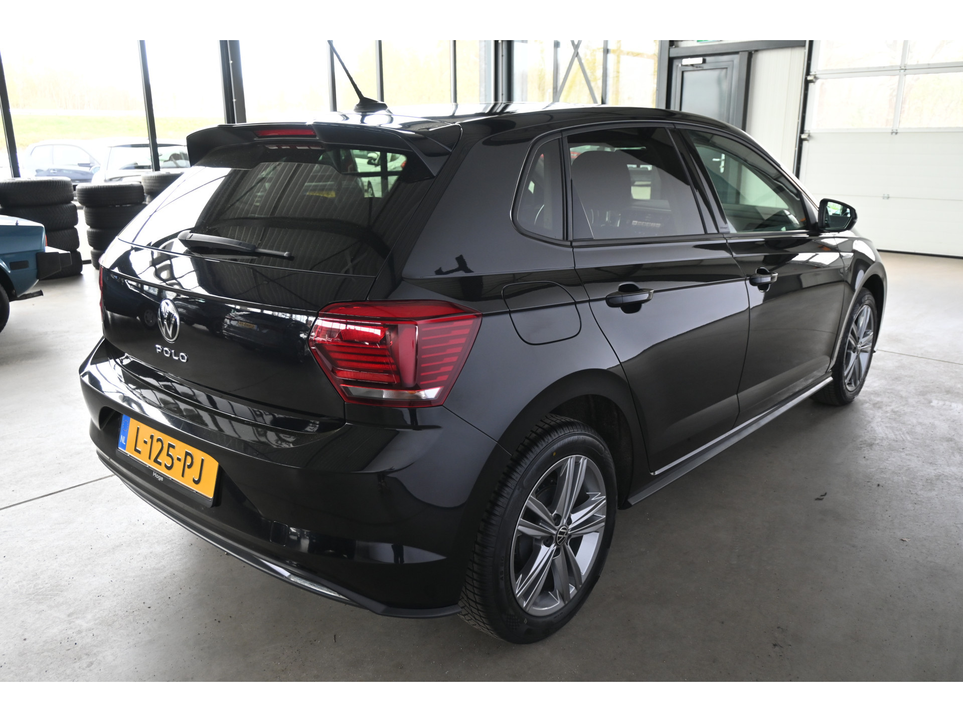 Volkswagen Polo 1.0 TSI R-Line Edition Airco Carplay Cruise Control Rijklaarprijs! Inruil Mogelijk!