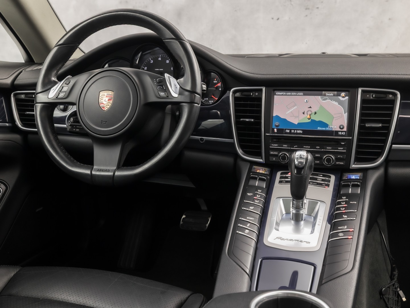 Porsche Panamera 3.6 4 Sport 299Pk Automaat (SCHUIFDAK, LUCHTVERING, NAVIGATIE, BOSE AUDIO, ELEK SPORTSTOELEN, STOELVERWARMING, ELEK SPOILER, PARKEERSENSOREN, NIEUWSTAAT)