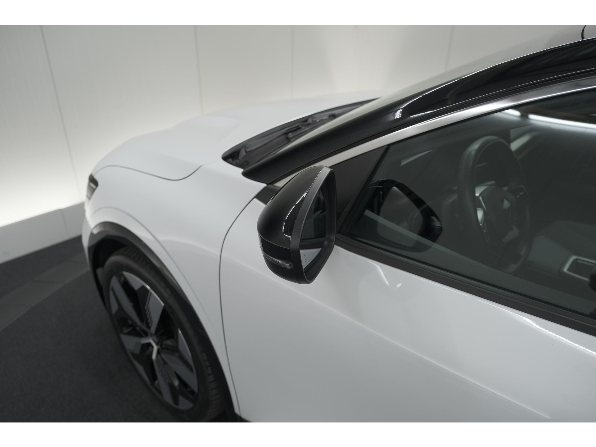 Renault Megane E-Tech EV60 Optimum Charge Techno | 95,4% SOH | Adaptieve Cruise Control | Camera | Apple Carplay