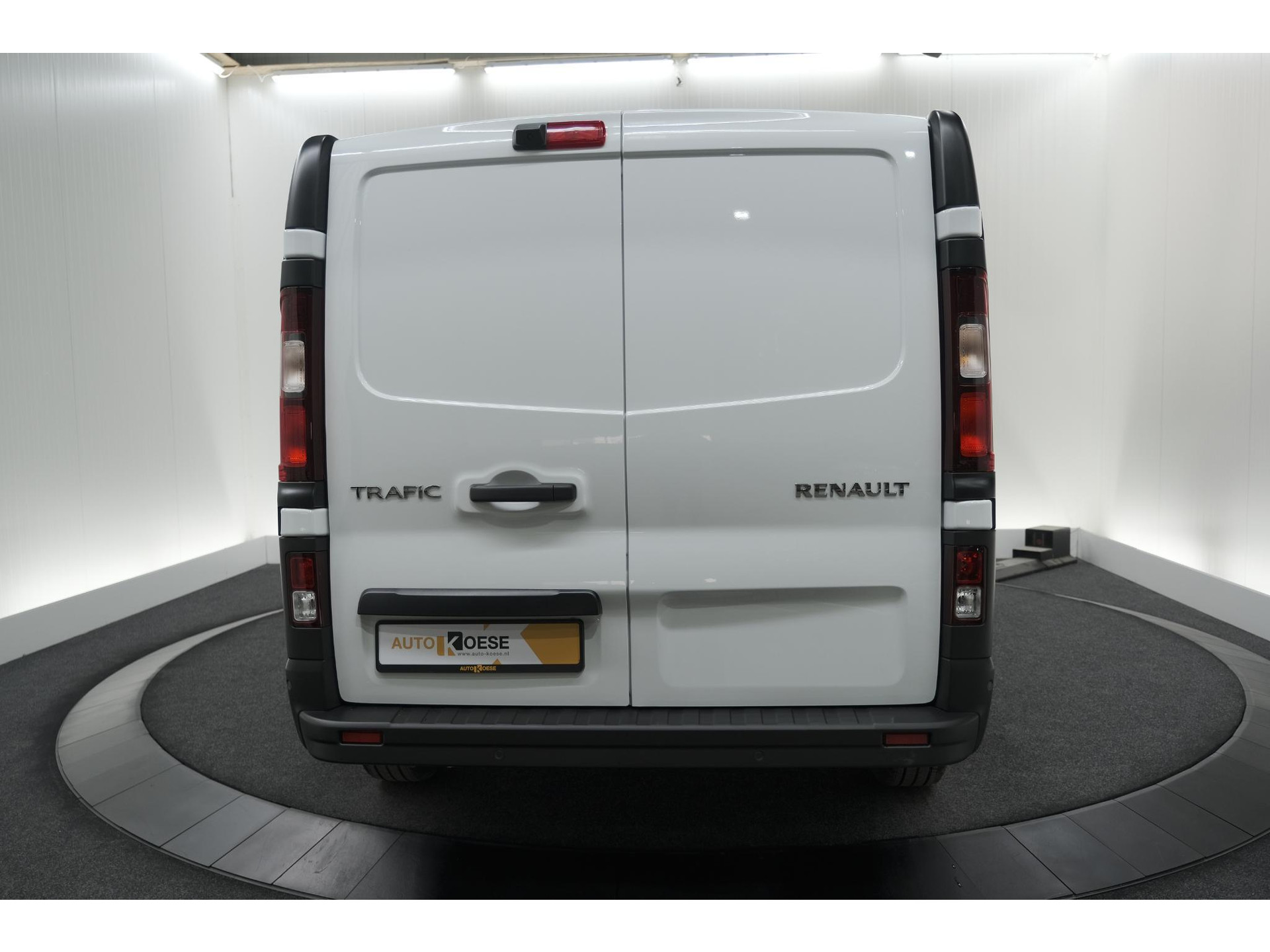 Renault Trafic 2.0 Blue dCi 130 T29 L2H1 Advance DC | 6 Zitplaatsen | Camera | Apple Carplay | Navigatie