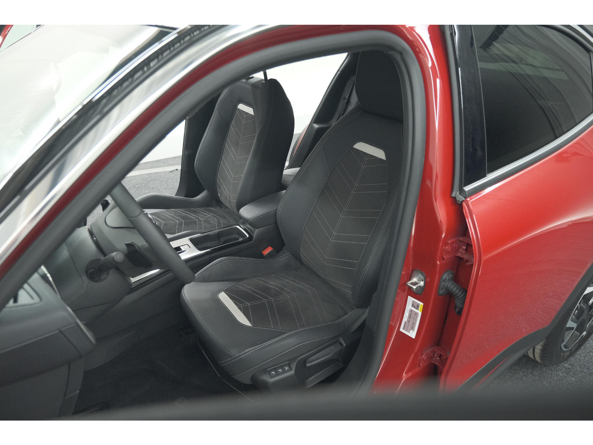 Opel Mokka 130 Turbo EAT8 Ultimate | Camera | Dodehoekdetectie | Massage | Adaptieve Cruise Control
