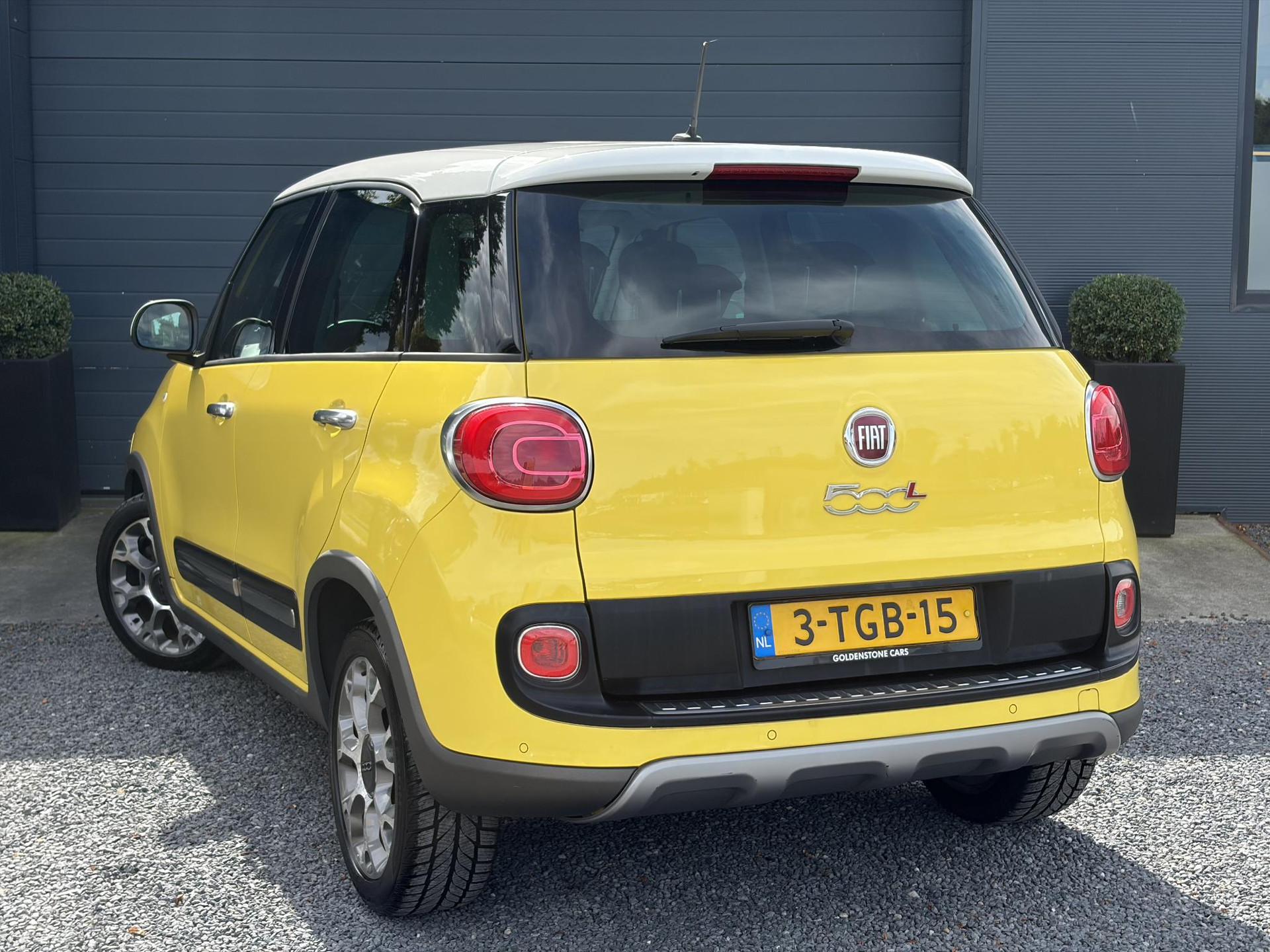 Fiat 500 L 0.9 TwinAir Trekking ✓2e Eigenaar✓Navi✓Stoelverw✓105pk✓Halfleder✓Airco✓Cruise✓6 Bak✓17''Lm velgen✓Pdc✓Zeer Zuinig✓N.A.P✓Apk tot 04-2027