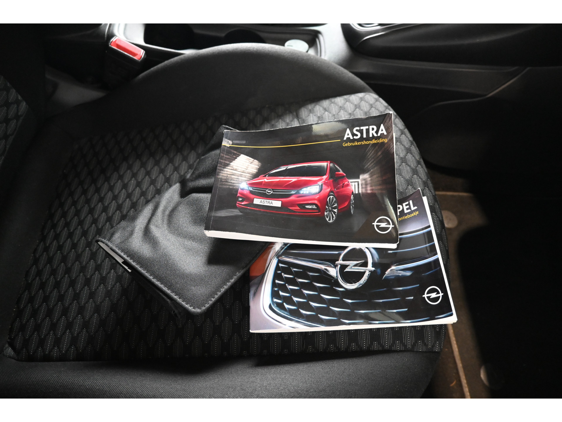 Opel Astra Sports Tourer 1.0 Online Edition Clima Navigatie Cruise Control Rijklaarprijs Inruil Mogelijk!
