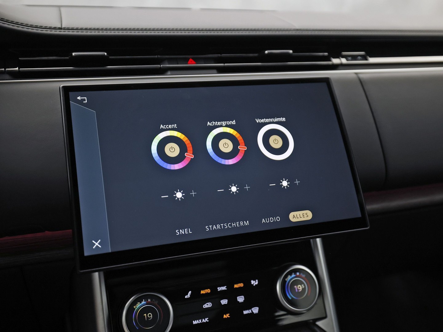 Land Rover Range Rover 3.0 P510e Autobiography PHEV Automaat 510Pk (LEDEREN HEMEL, MASSAGE, MEMORY, ACHTERASBESTURING, MERIDIAN, STOELKOELING/VERWARMING V+A, KOELKAST, 360 CAMERA, SFEERVERLICHTING, NIEUWE APK)