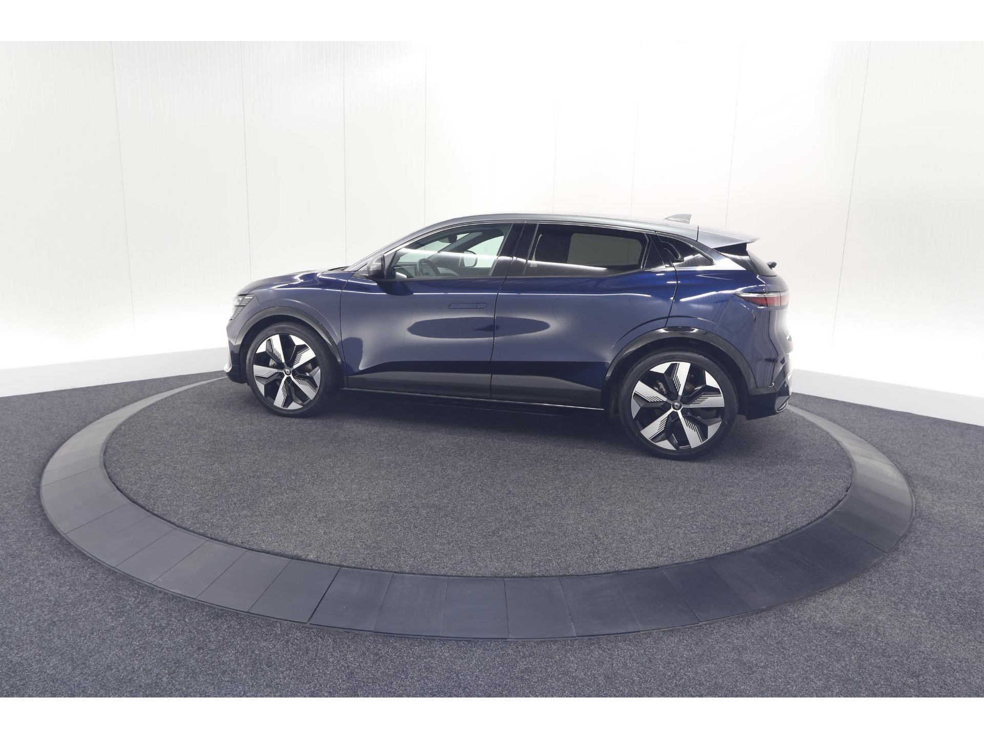 Renault Megane E-Tech EV40 Boost Charge Techno | Pack Winter | Camera | Apple Carplay