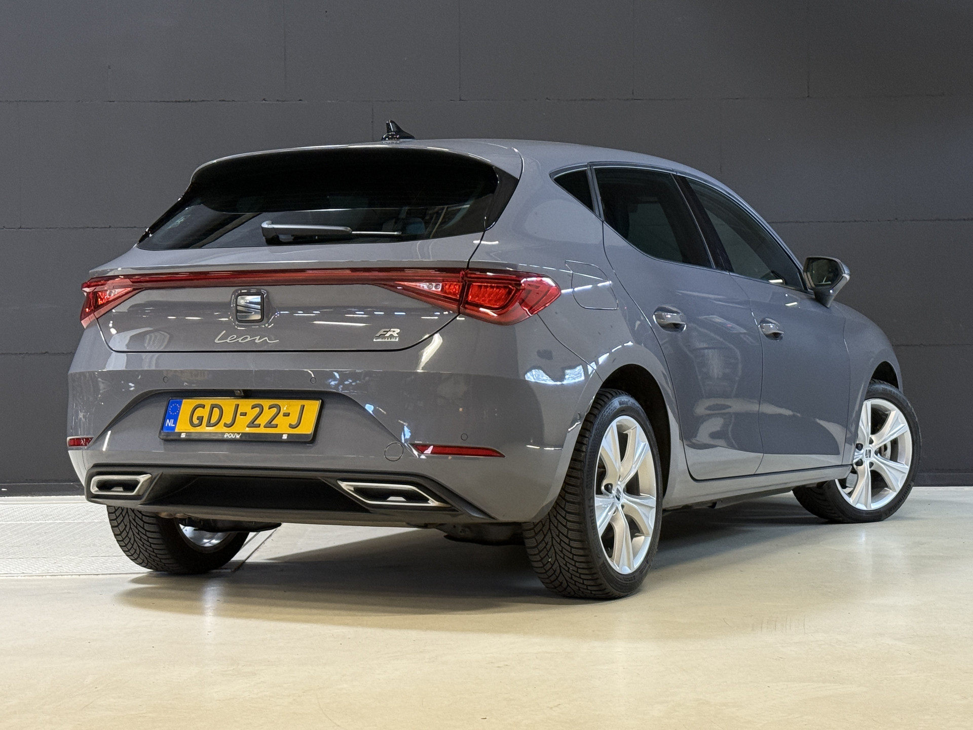 SEAT Leon 1.4 TSI eHybrid PHEV FR Business Intense | Keyless | Apple Carplay | Stoel/Stuurverwarming | Camera