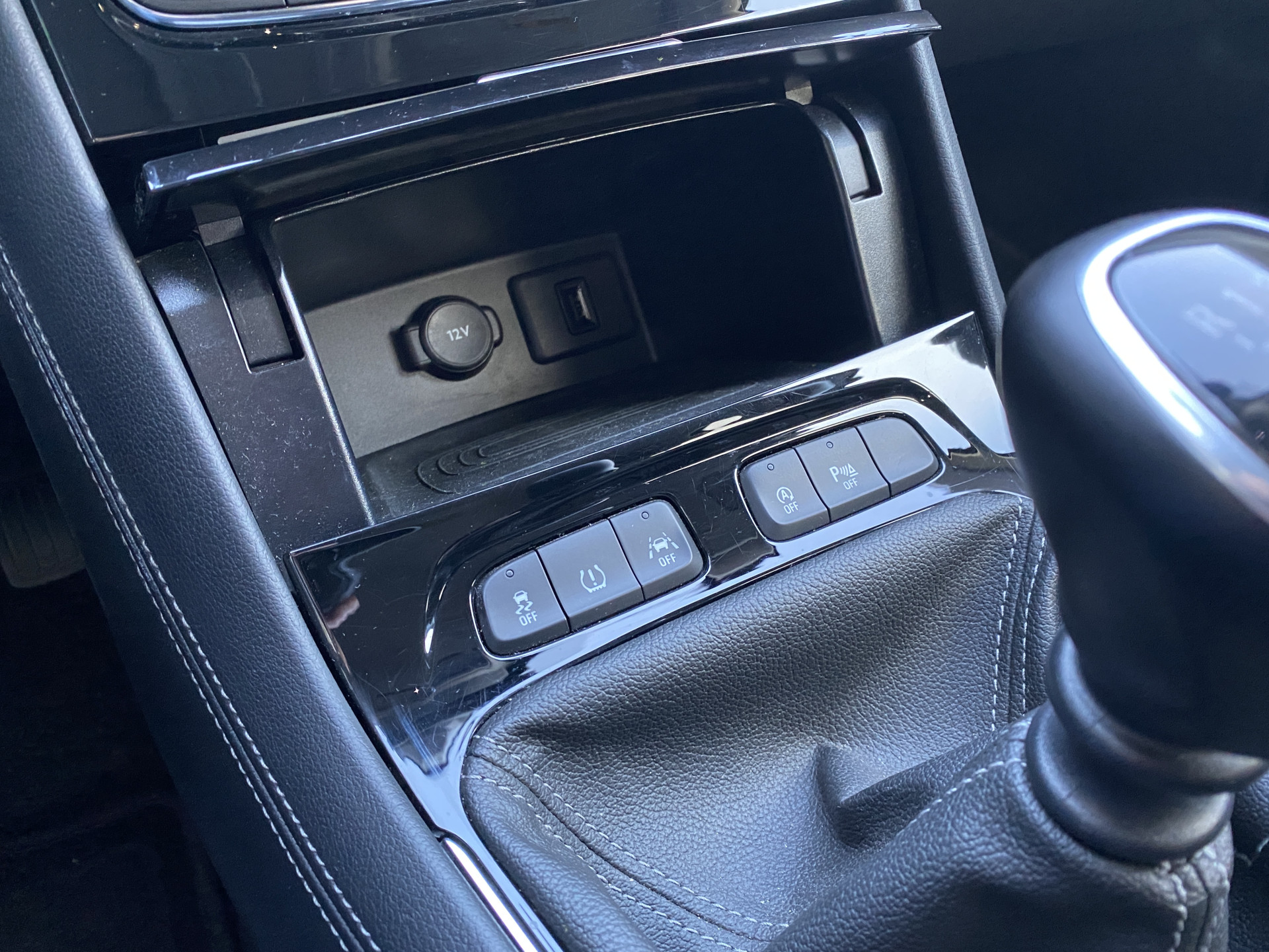 Opel Grandland X 1.2 Turbo Business Executive 130 pk | 1e eigenaar | dealer onderh. | leder interieur | navigatie | camera | carplay