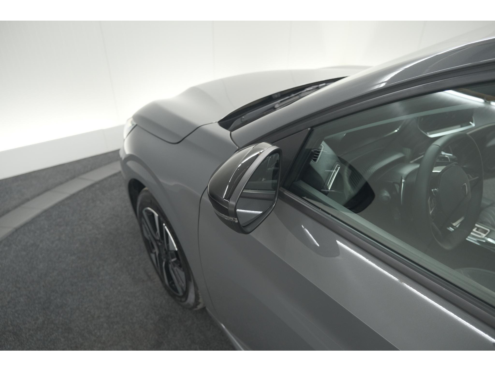 Peugeot 208 Hybrid 100 e-DCS6 Allure | Camera | Apple Carplay | Keyless Entry | Parkeersensoren