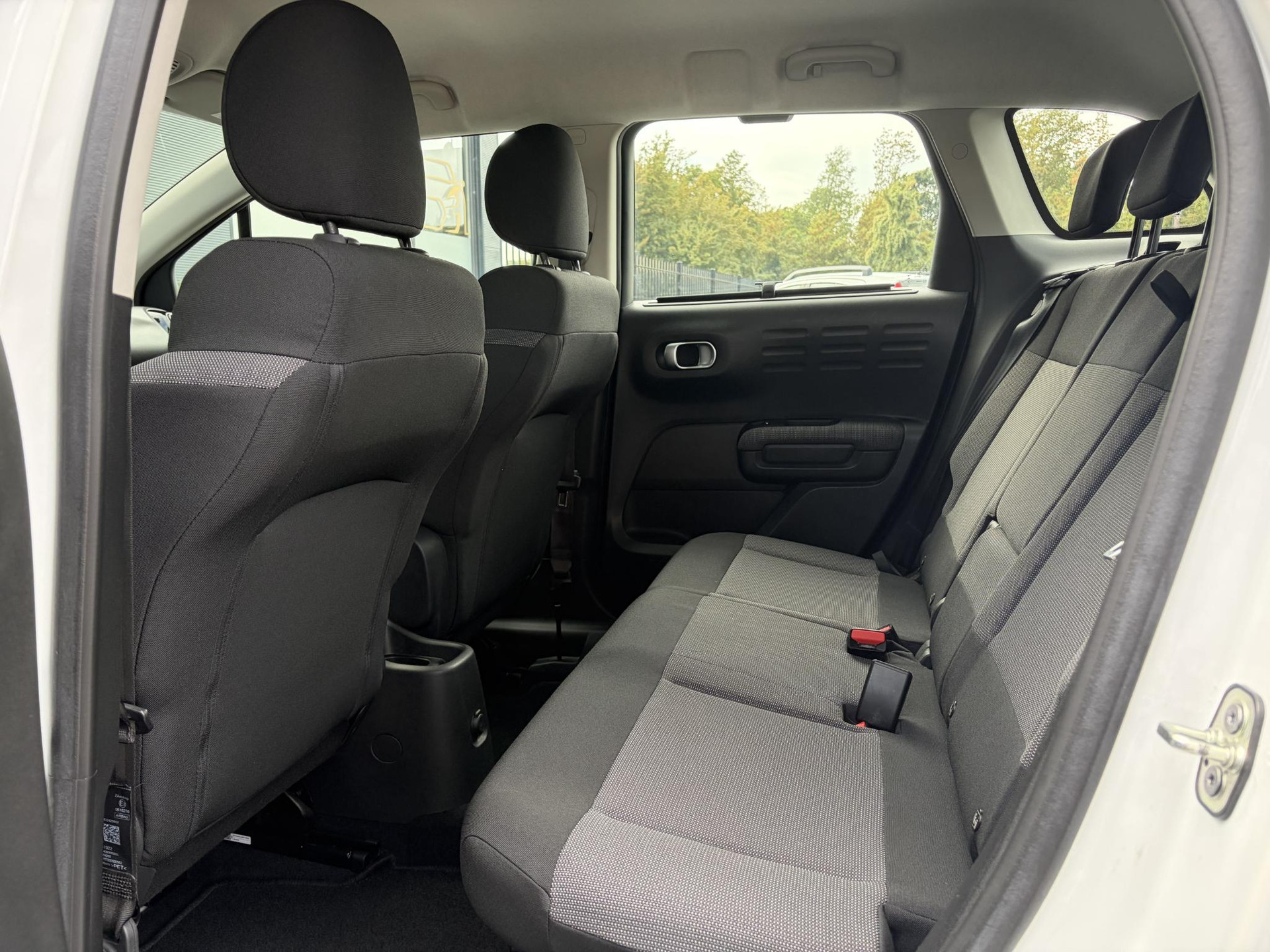 Citroen C3 Aircross 1.2 PureTech Feel ✓1e Eigenaar✓D-riem vv in 08-2026✓Draadloze telefoonlader✓Carplay✓Navi✓Clima✓Cruise✓Pdc✓Rijstrooksensor✓Bj 10-2018✓Lm velgen✓N.A.P✓Apk tot 11-2027