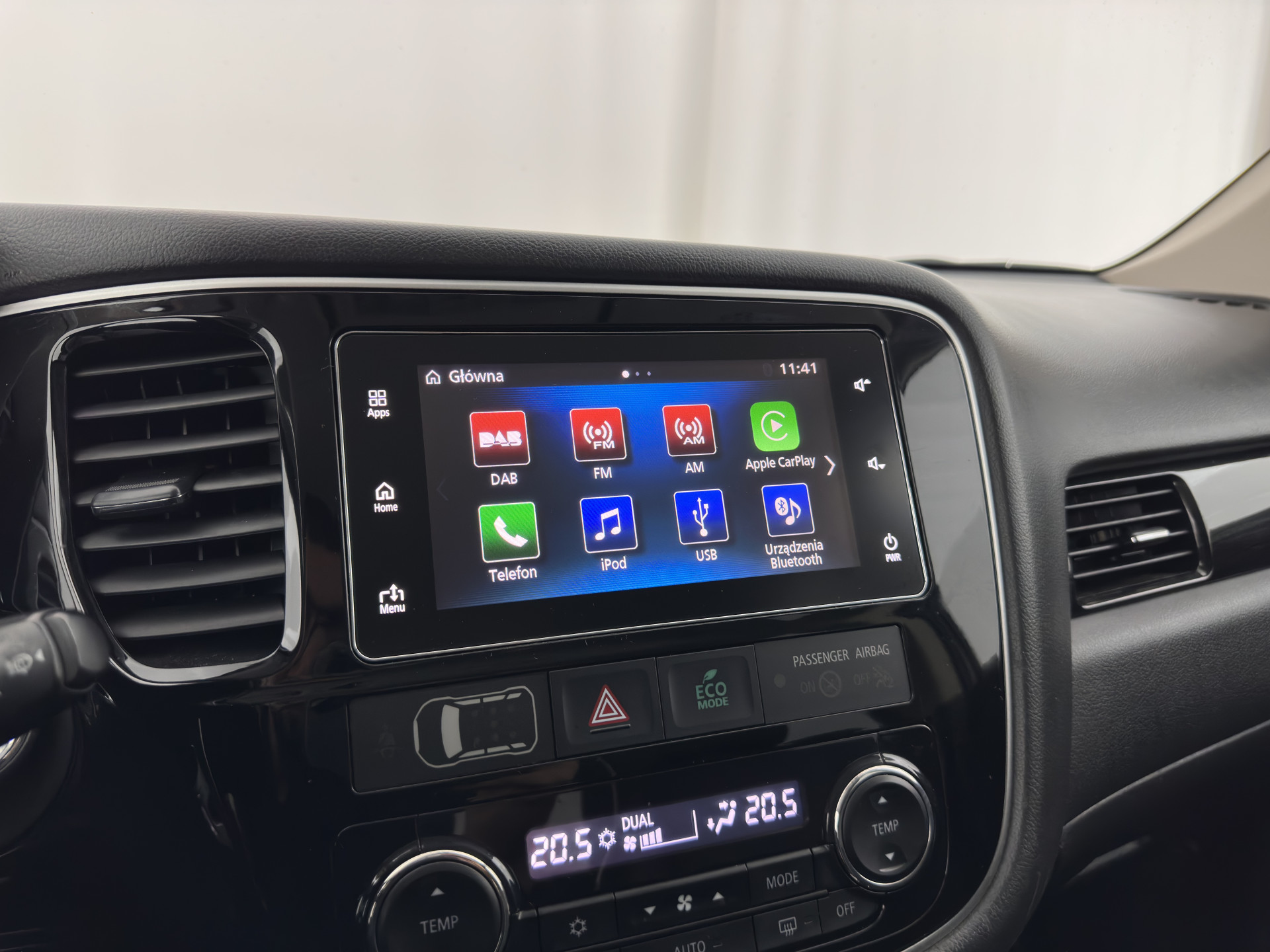 Mitsubishi Outlander 2.0 PHEV (Plug-In) Pure (INCL-BTW) Aut. *LEATHER-MICROFIBRE | COMFORTSEATS | CARPLAY | CAMERA | DAB+ | KEYLESS | PRIVACY-GLASS | SHIFT-PADDLES | TOWBAR | 16''ALU*