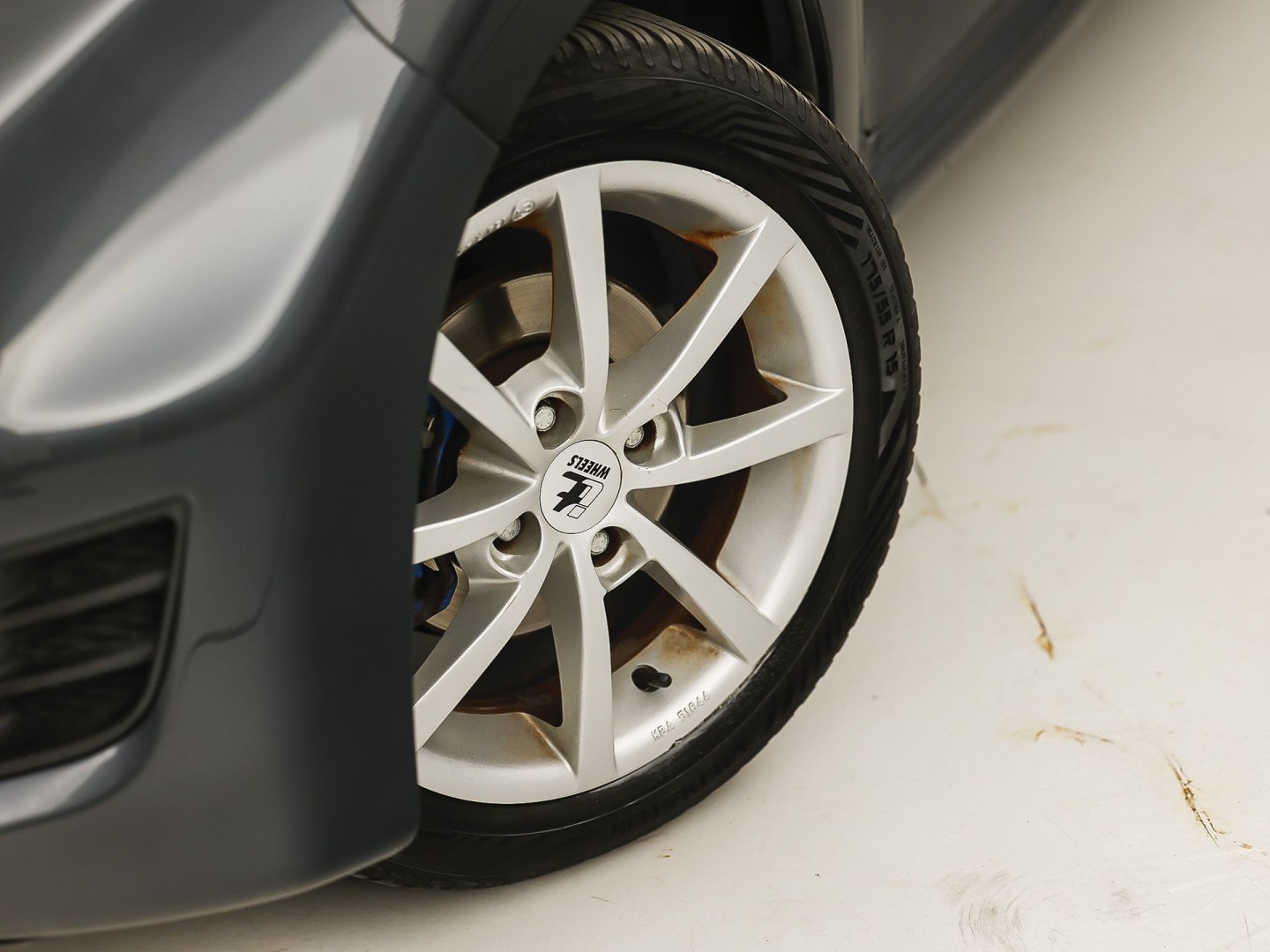 Peugeot 107 1.0-12V Sport (AIRCO, TOERENTELLER, ELEK RAMEN, SPORTSTOELEN, LM VELGEN, SPOILER, NIEUWE APK, NIEUWSTAAT)