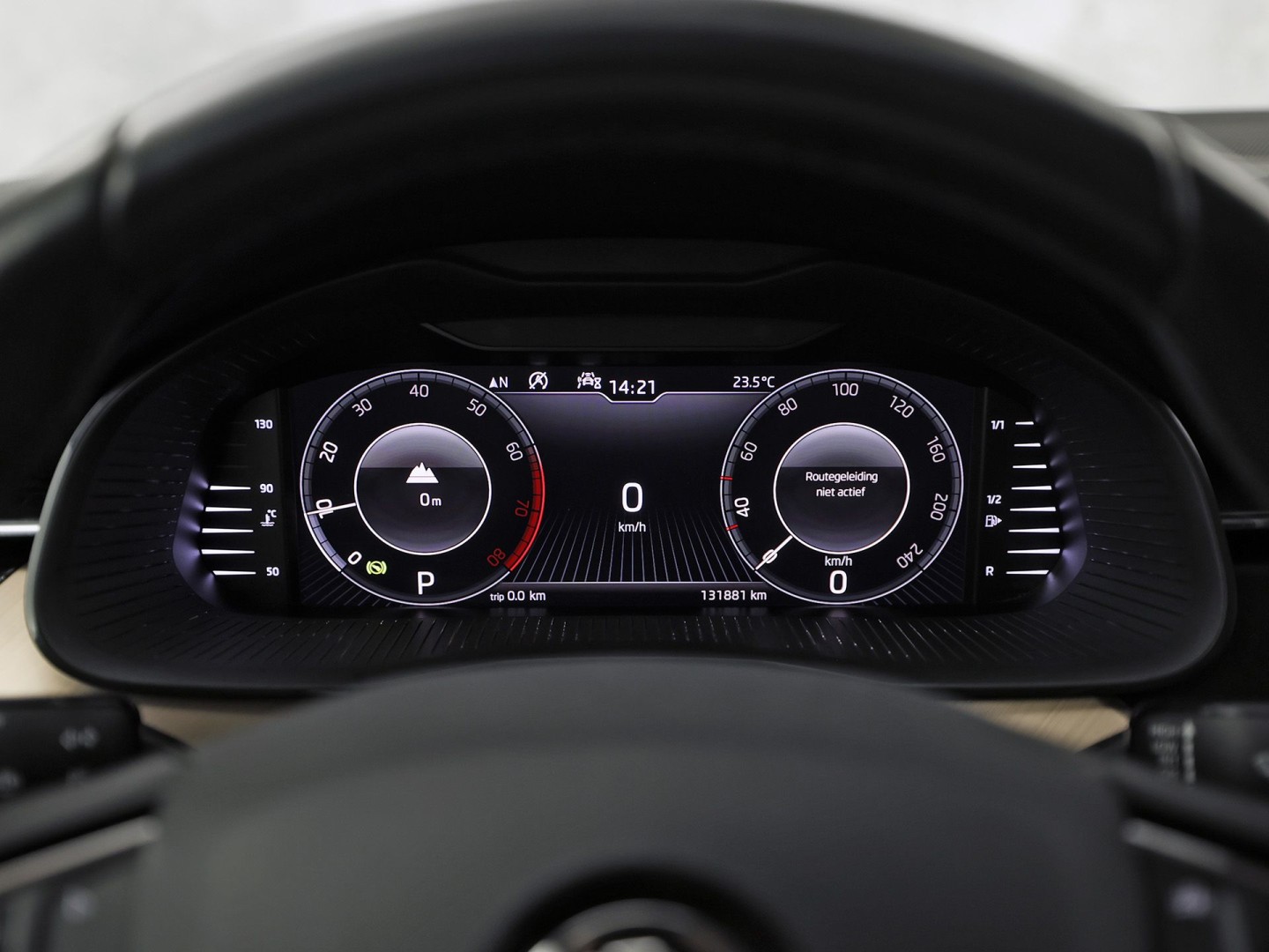 Škoda Scala 1.0 TSI Sport Automaat (GROOT NAVI, VIRTUAL COCKPIT, CLIMATE, APPLE CARPLAY, STOELVERWARMING, NIEUWE APK, NIEUWSTAAT)