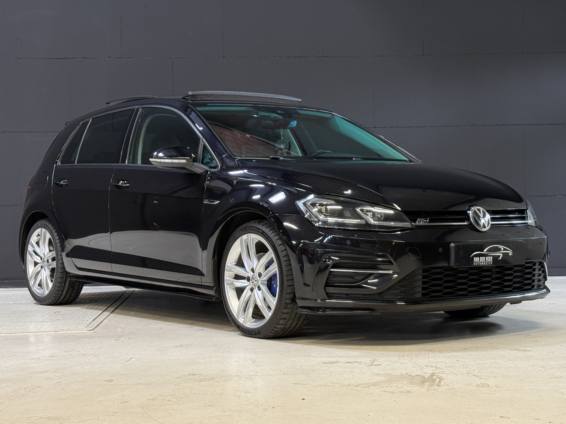 Volkswagen Golf 1.5 TSI Highline Business R | Distr.riem vv 207.000km | Stoel/Stuurverw. | Panoramadak |