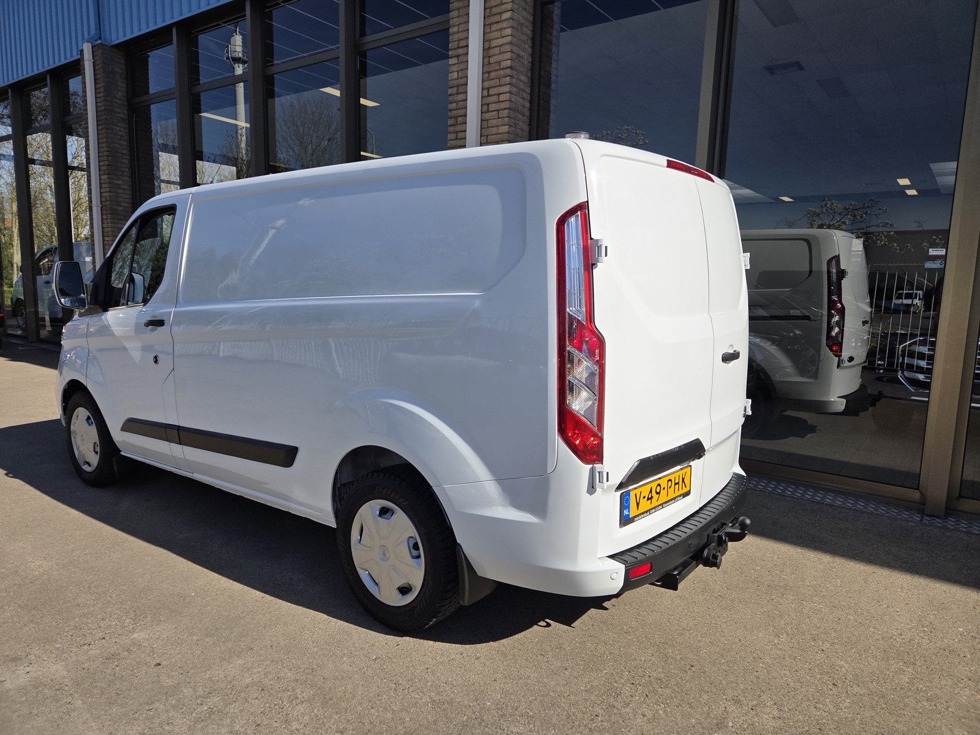 Ford Transit Custom 2.0 TDCI Automaat  Trend Airco Cruisecontrol Navi Trekhaak Verwarmde stoel