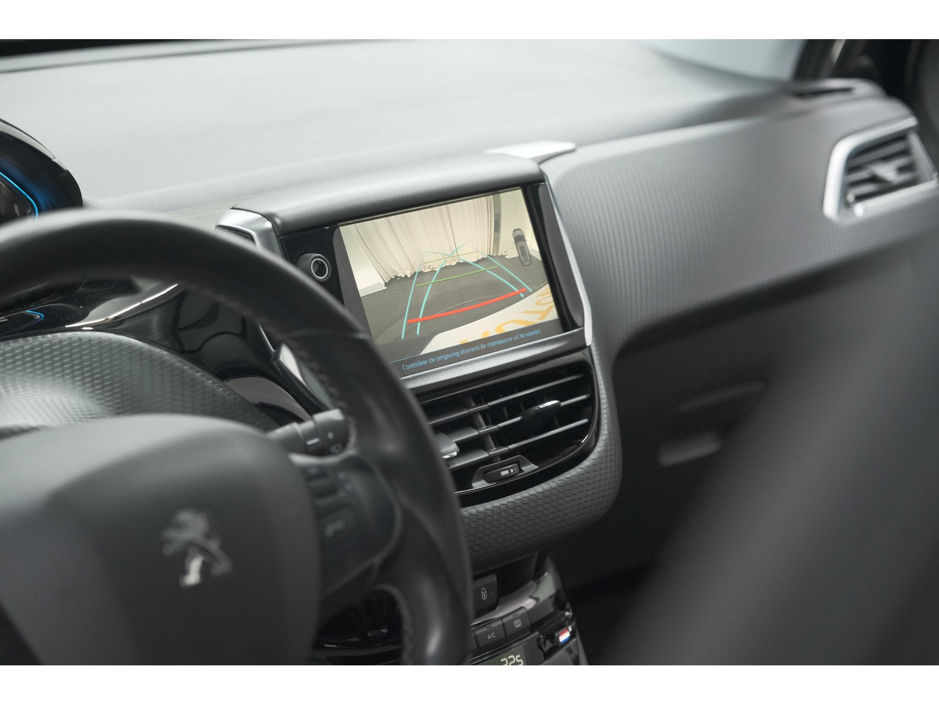 Peugeot 2008 PureTech 110 Allure | Panoramadak | Navigatie | Camera | Parkeersensoren