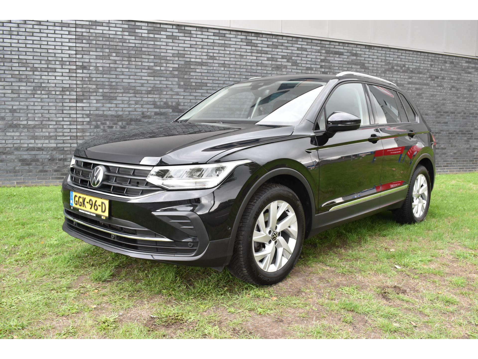Volkswagen Tiguan 1.5 TSI Life Airco Hoge zit Stoelverwarming