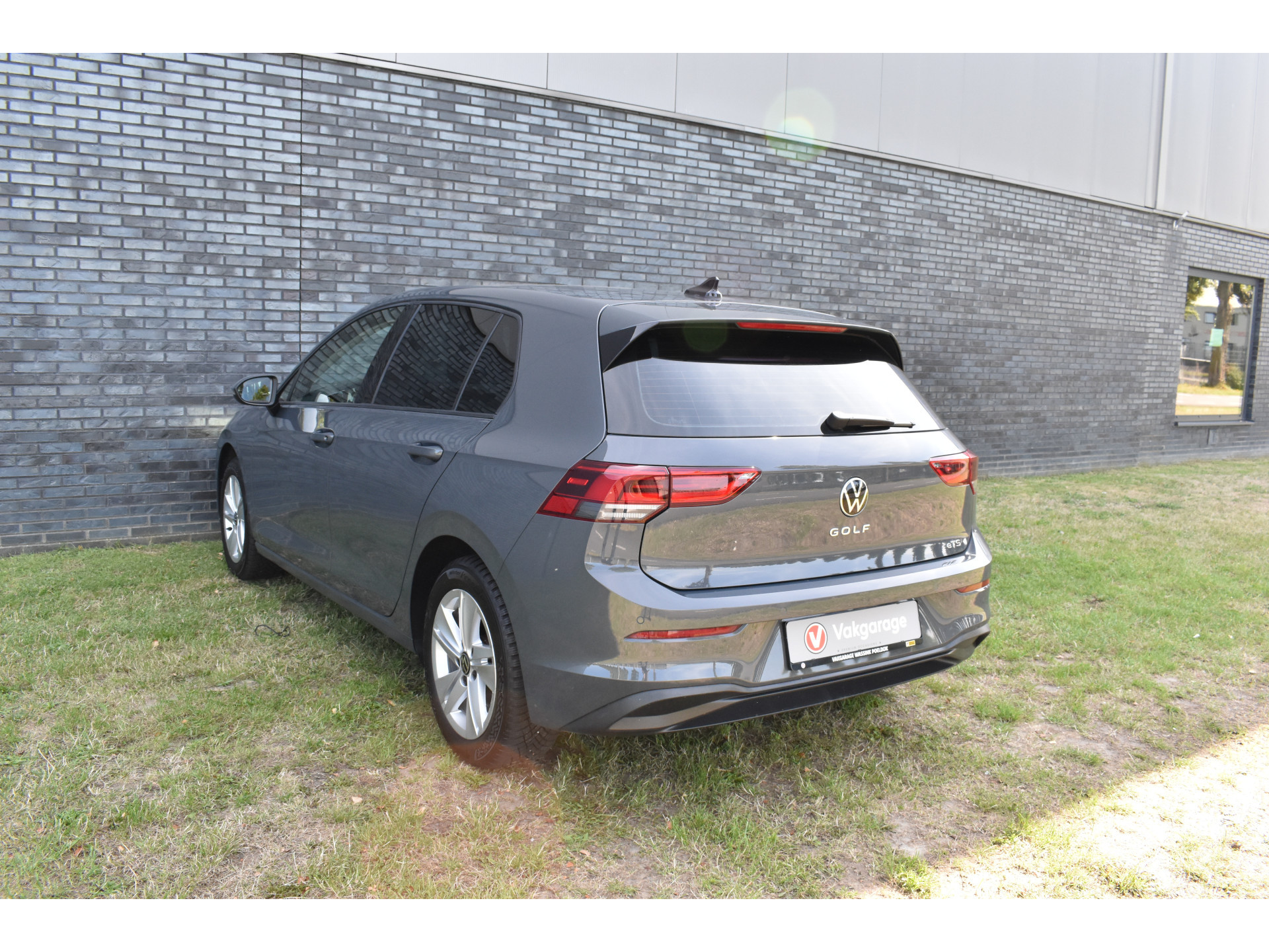 Volkswagen Golf 1.0 eTSI Life Business Automaat Navigatie/CarPlay