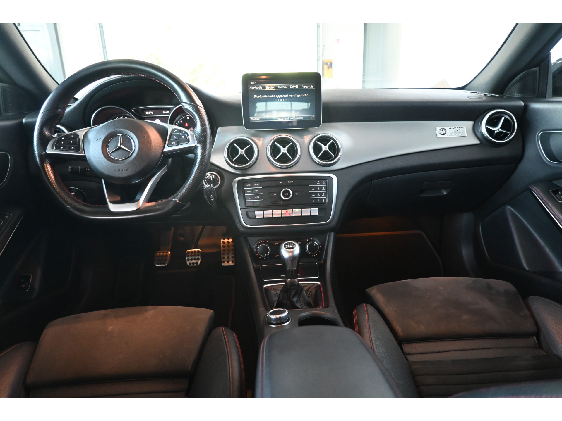 Mercedes-Benz CLA-klasse 180 AMG Night Edition Plus Clima Cruise Xenon LED Navigatie Inruil mogelijk