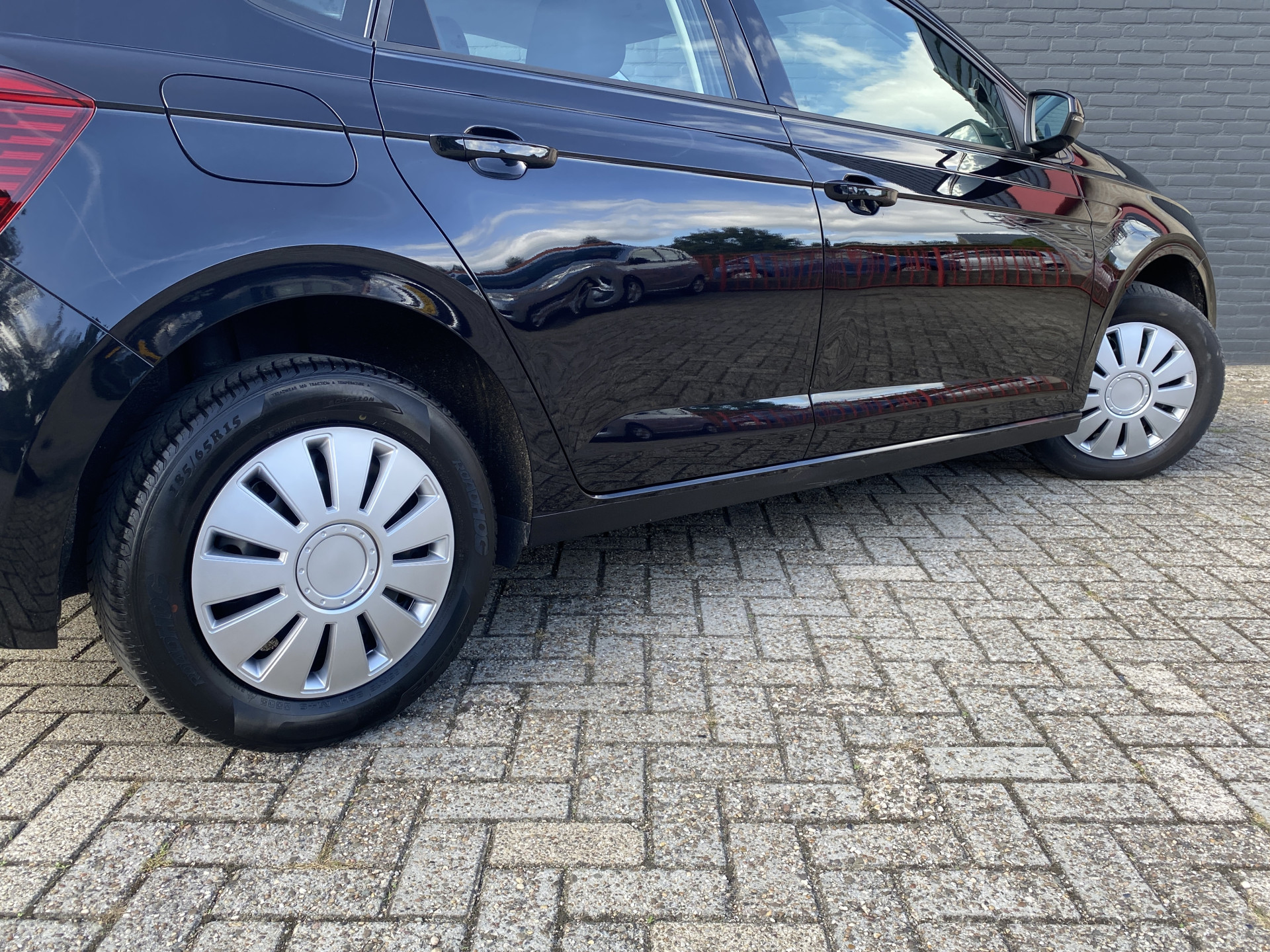 Volkswagen Polo 1.0 Comfortline | apple carplay - android auto | airco | cruise control | bluetooth | lichtsensor | NL auto