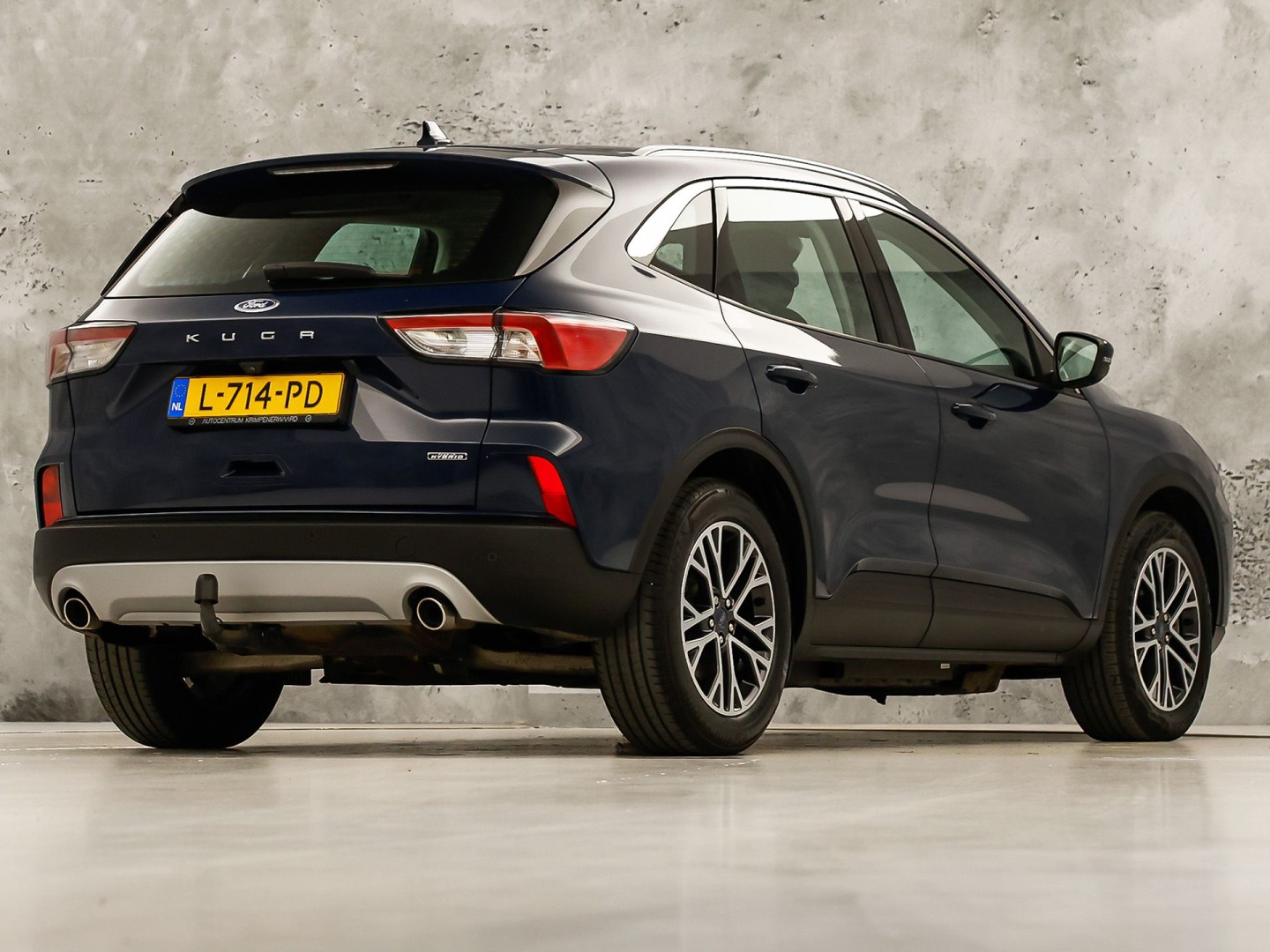 Ford Kuga 2.5 PHEV Titanium 225Pk Automaat (VIRTUAL COCKPIT, APPLE CARPLAY, GROOT NAVI, CAMERA, TREKHAAK, SPORTSTOELEN, KEYLESS, CRUISE, LANE ASSIST, NIEUWSTAAT)