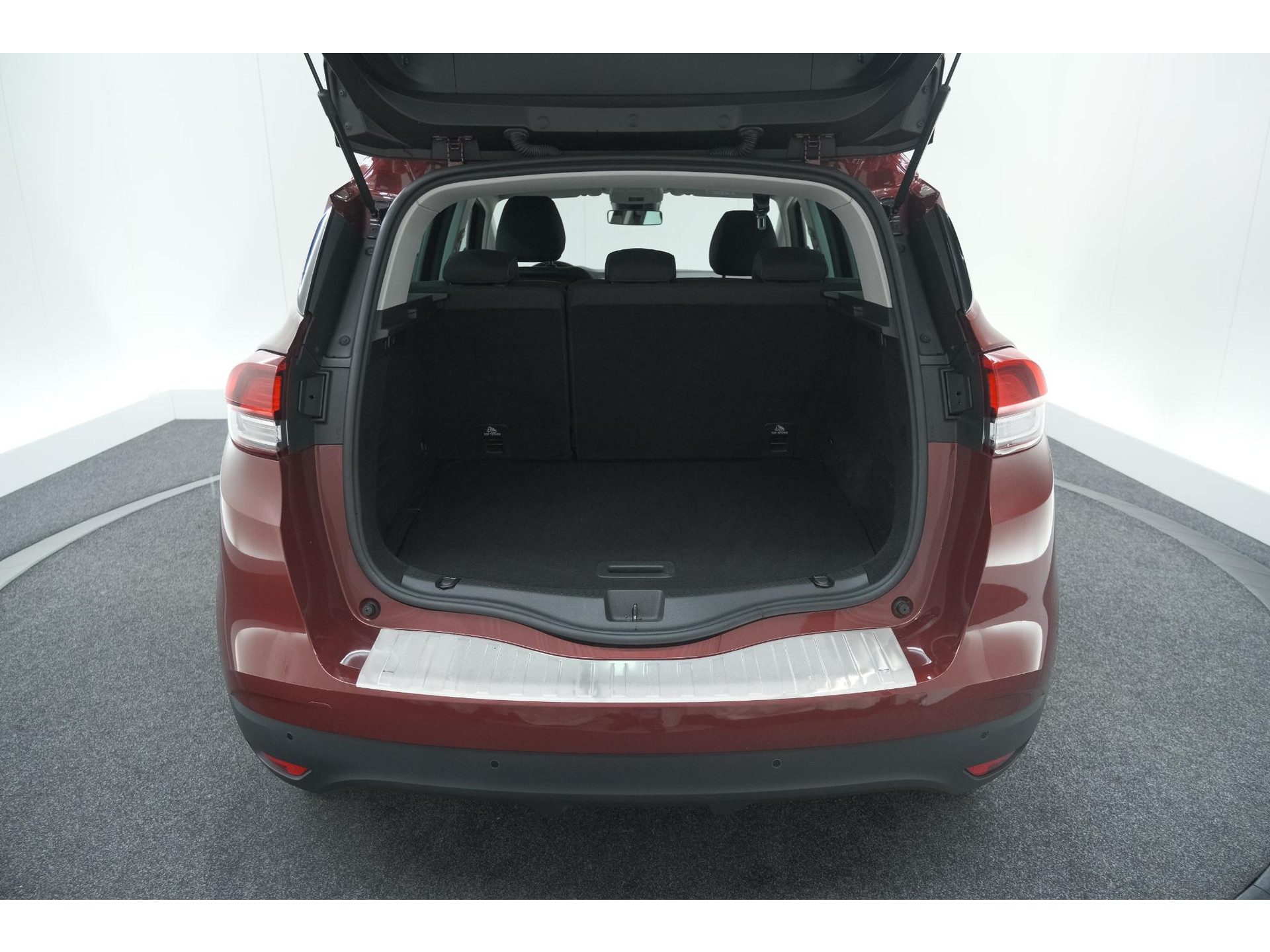 Renault Scénic TCe 140 EDC Limited | Camera | Stoelverwarming | Navigatie | Apple Carplay